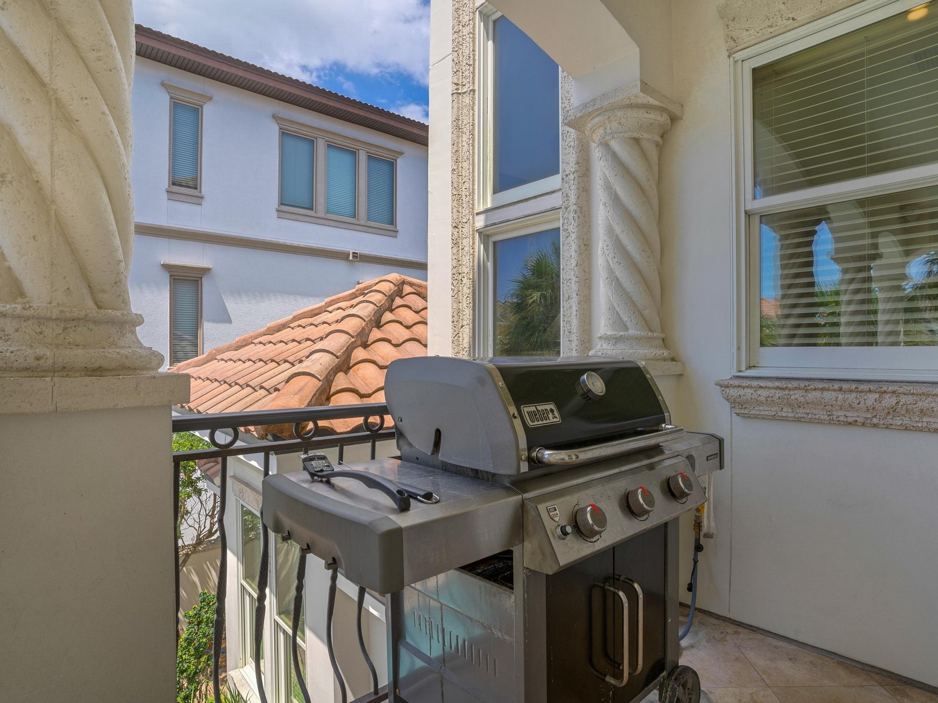 Grill off Living Room Kitchen Area on 2nd fl