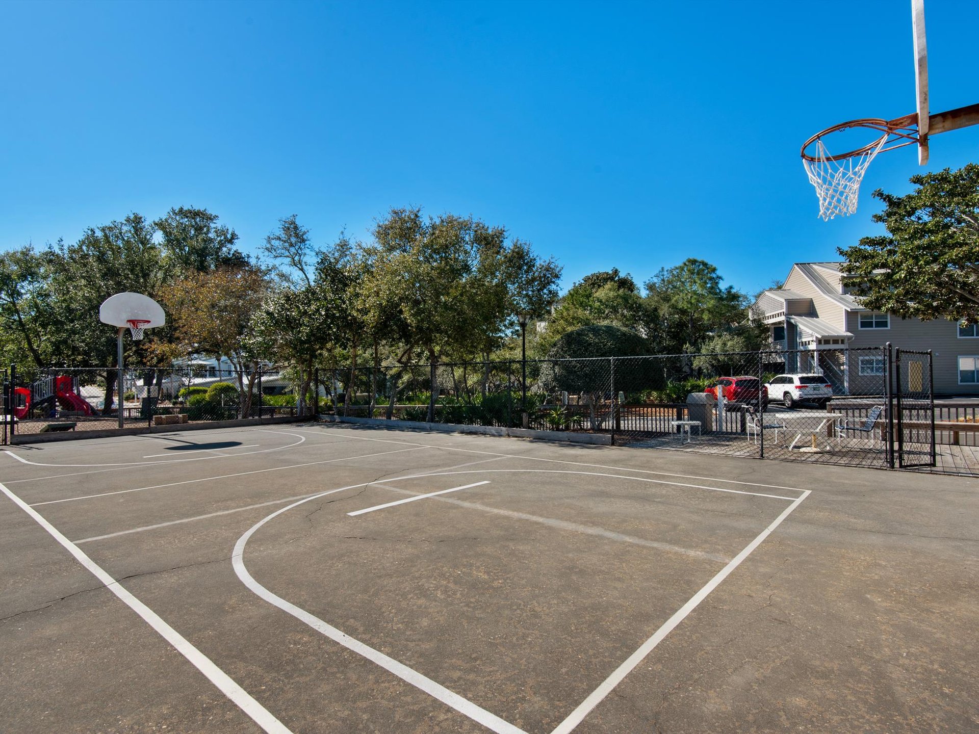 Hidden Dunes Basketball Courts