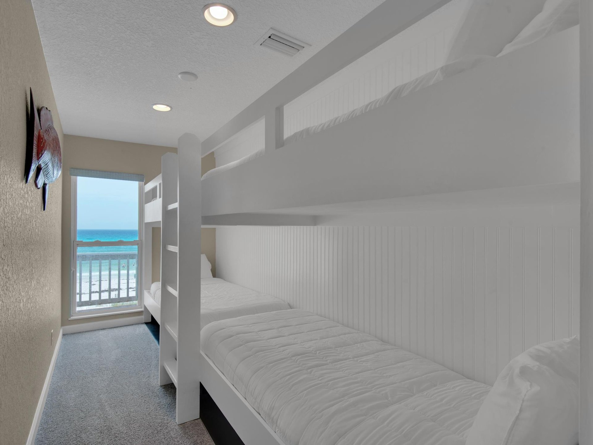 2nd Floor Bunk Area with 4 Twin Beds