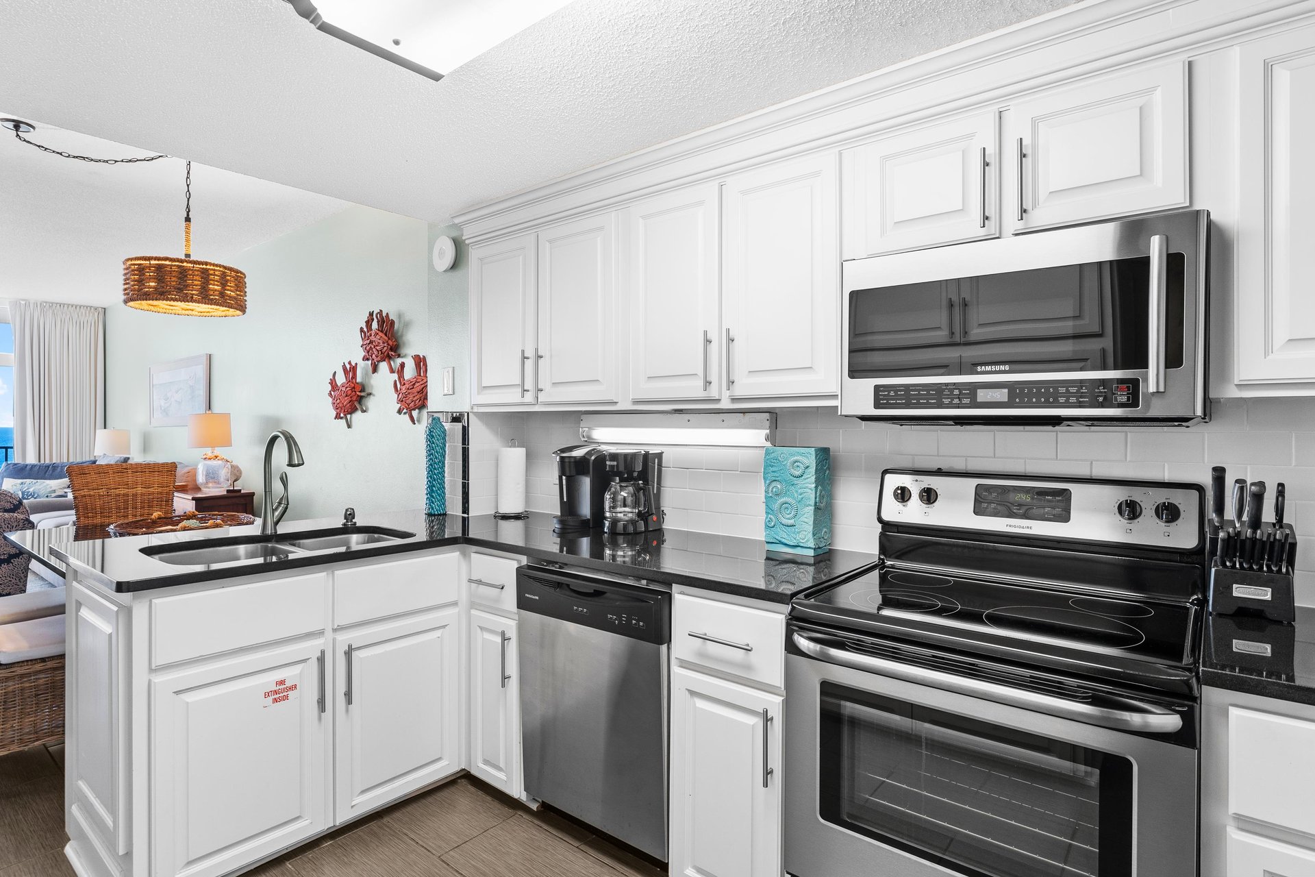 Fully Stocked Kitchen