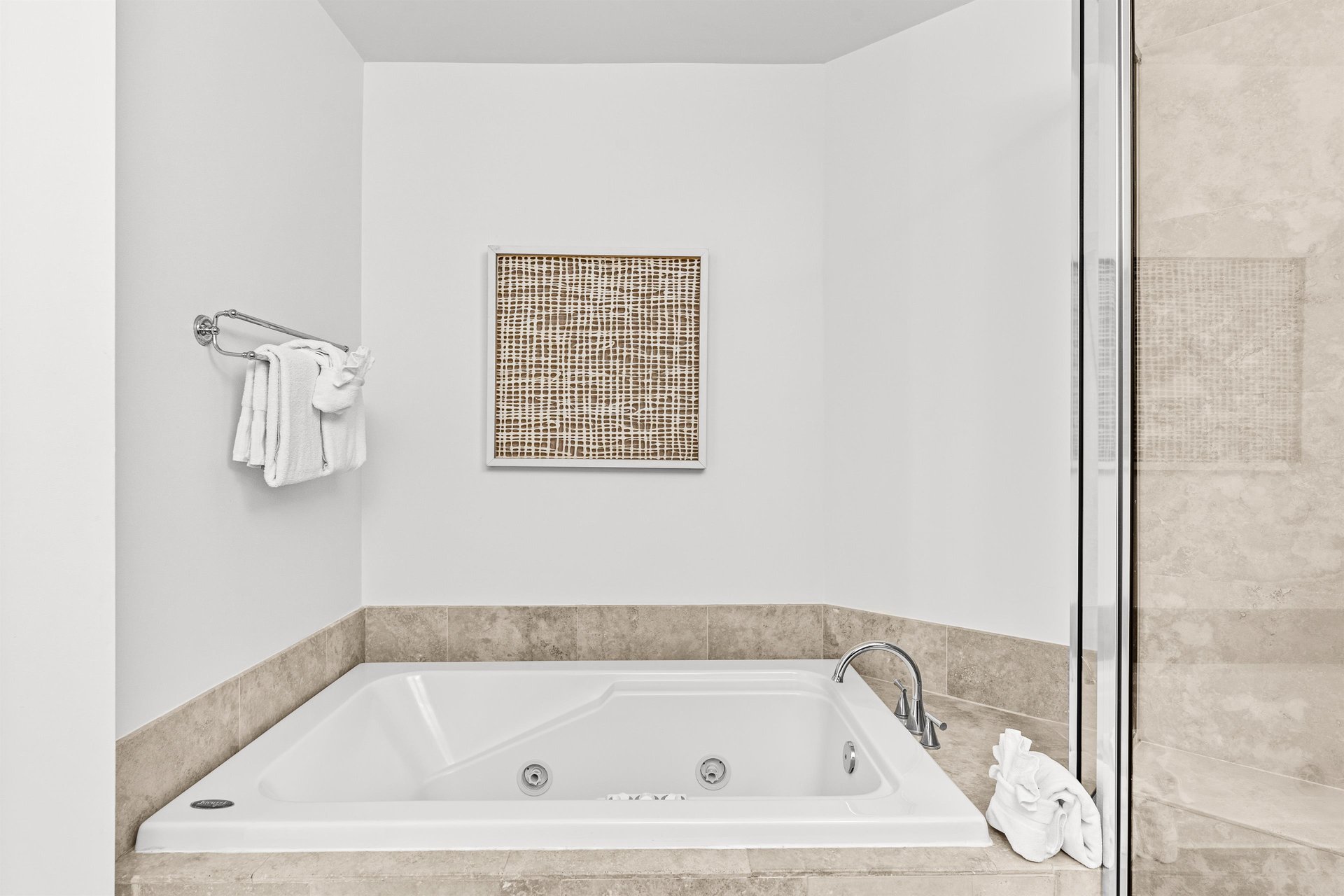 1st Floor Primary Bathroom