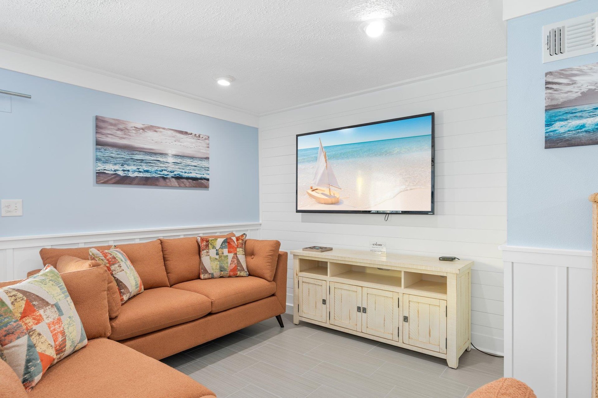 This is a super hang out space