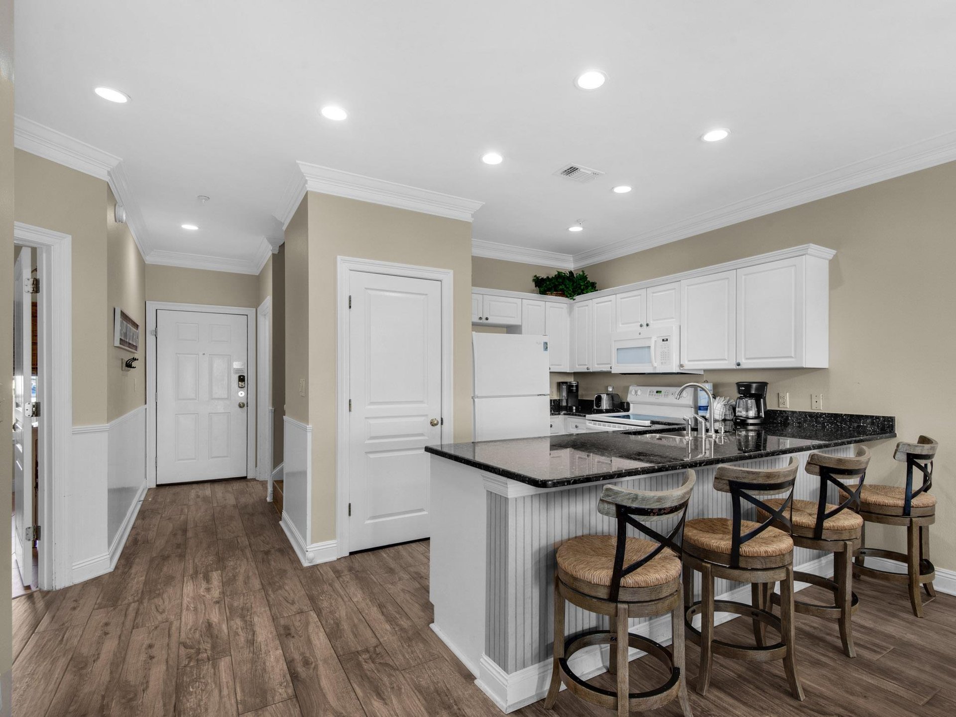 Additional Seating at Bar