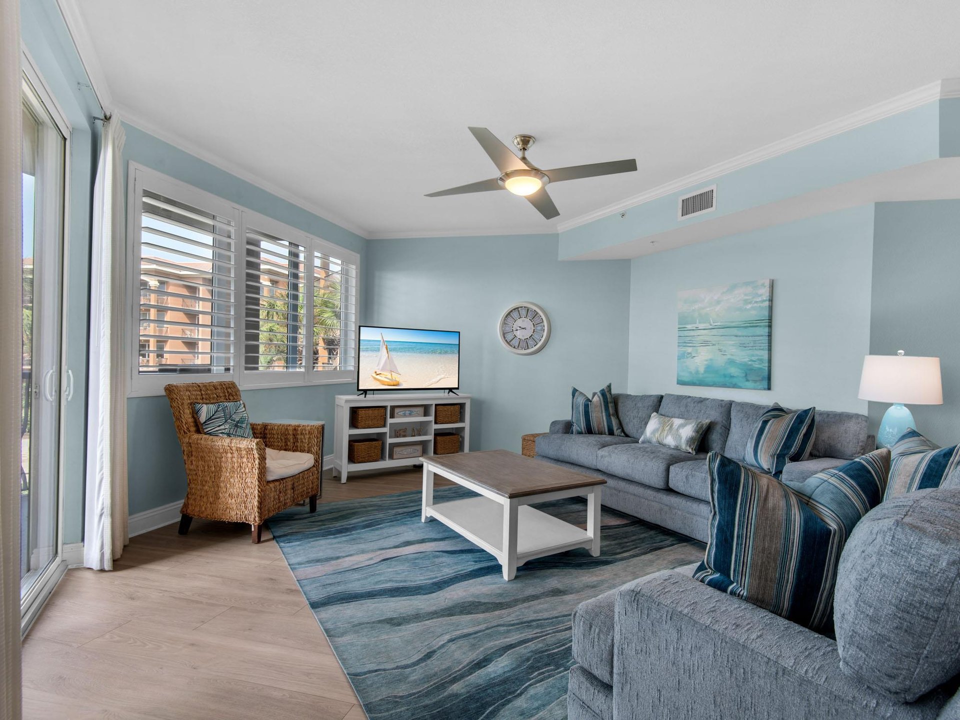 Enjoy the Gulf Views or the Game