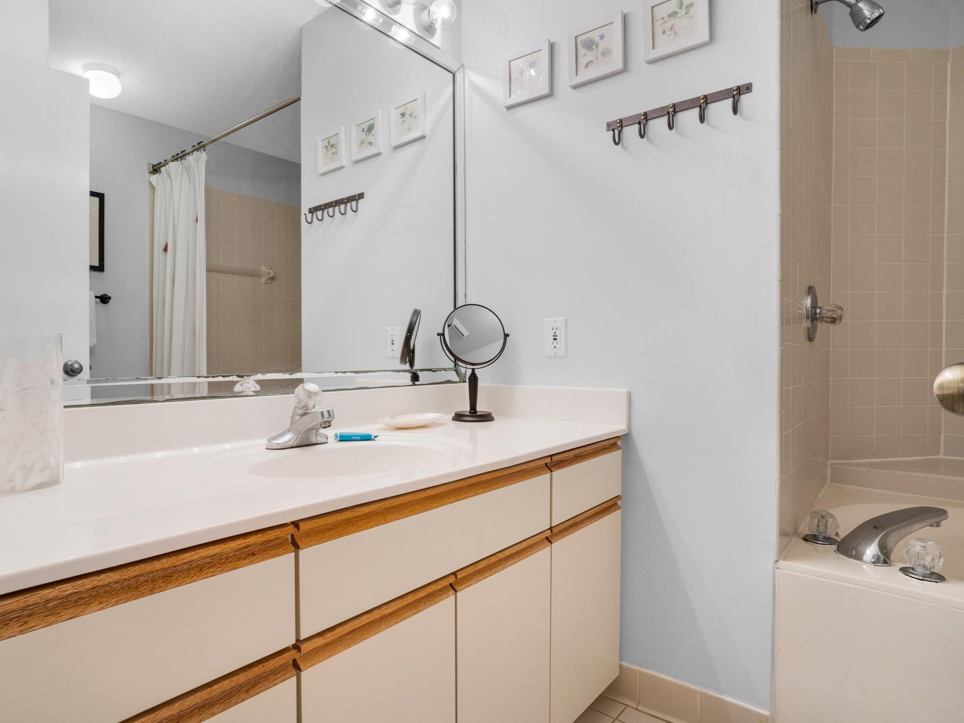 EnSuite in Primary Bathroom