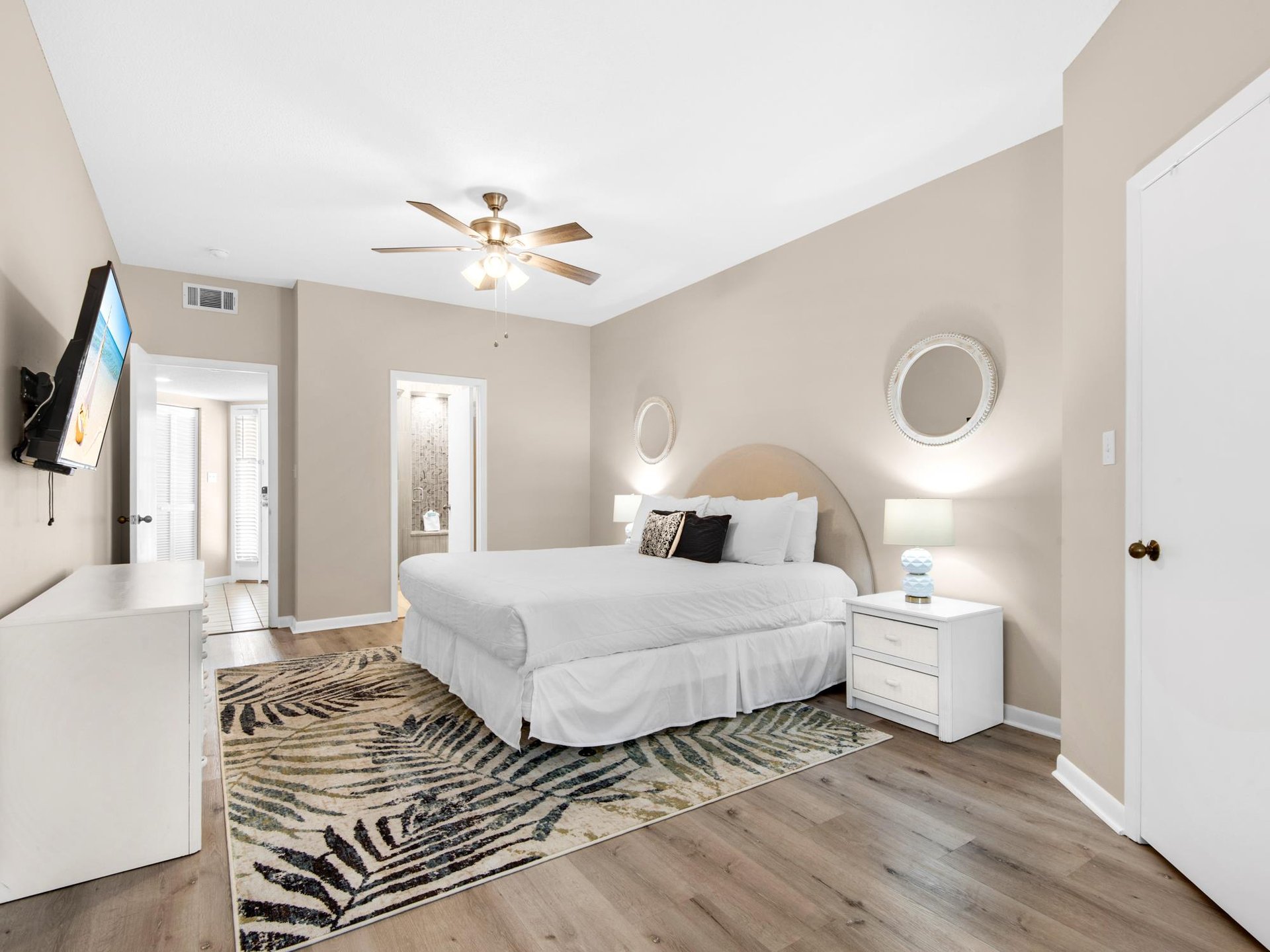 Entrance to En Suite Bath for Primary Bedroom