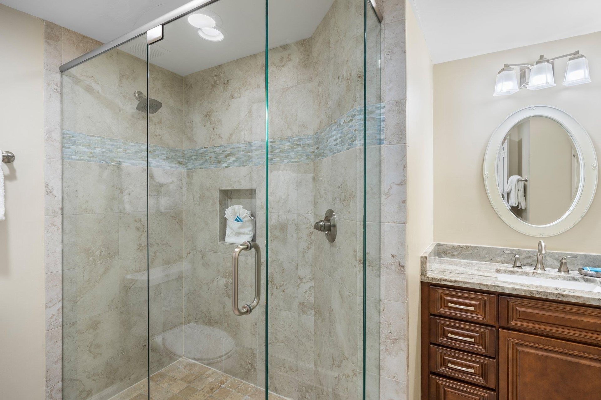 WalkIn Shower in Bathroom 2