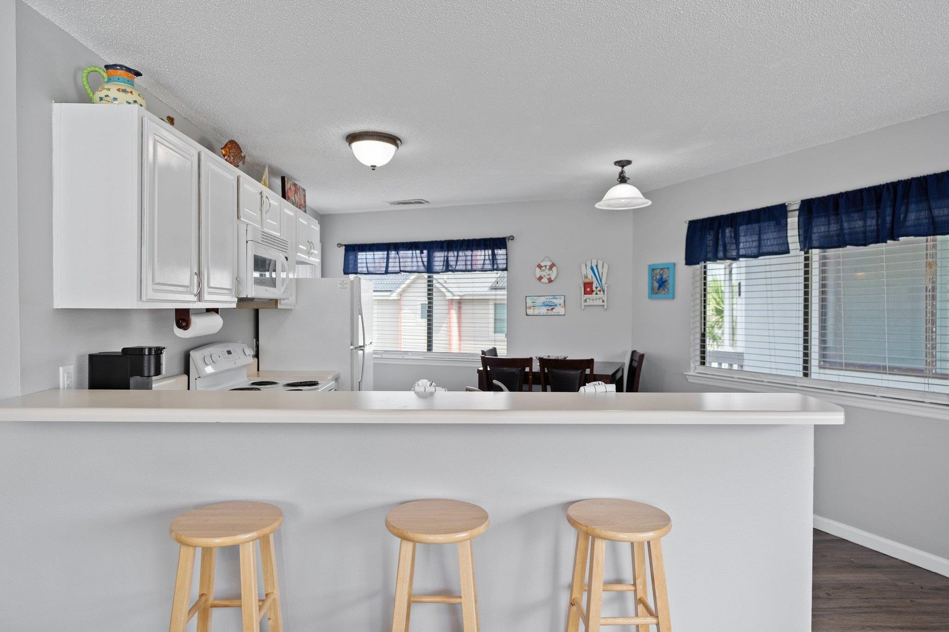 Kitchen with Breakfast Bar Seating