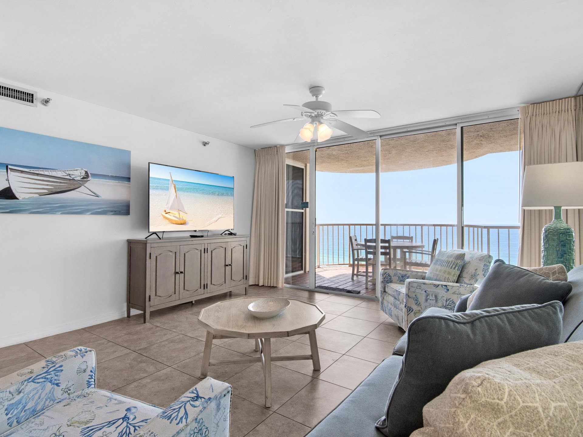 Flat screen TV in Living area