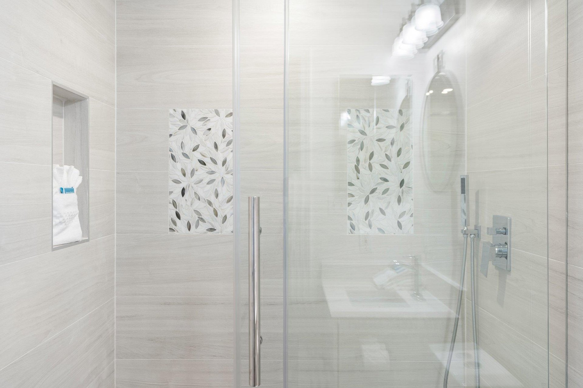 WalkIn Shower in Bathroom 3