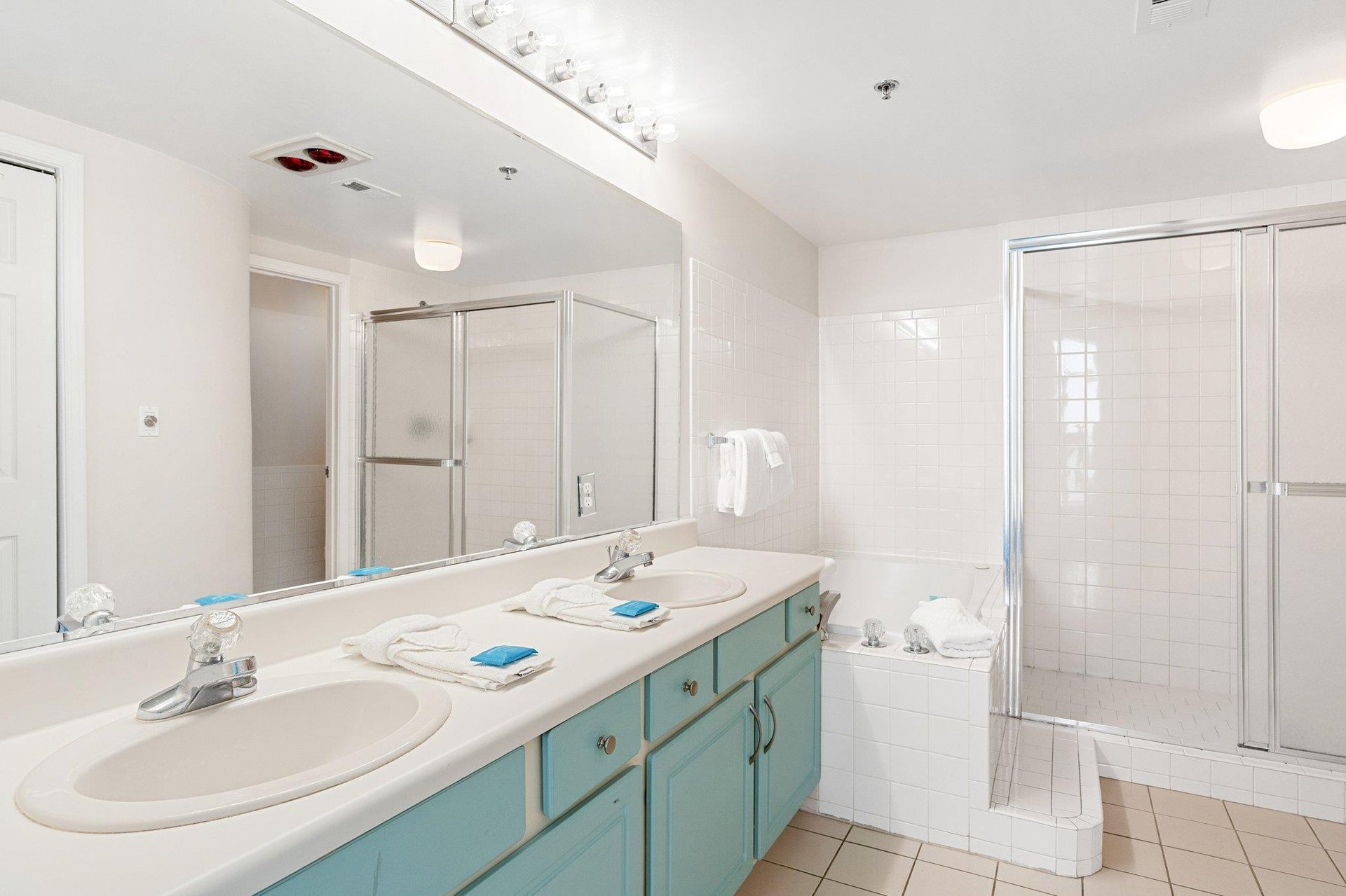 Primary Bathroom with Double Vanity, Soaking Tub and Walkin Shower
