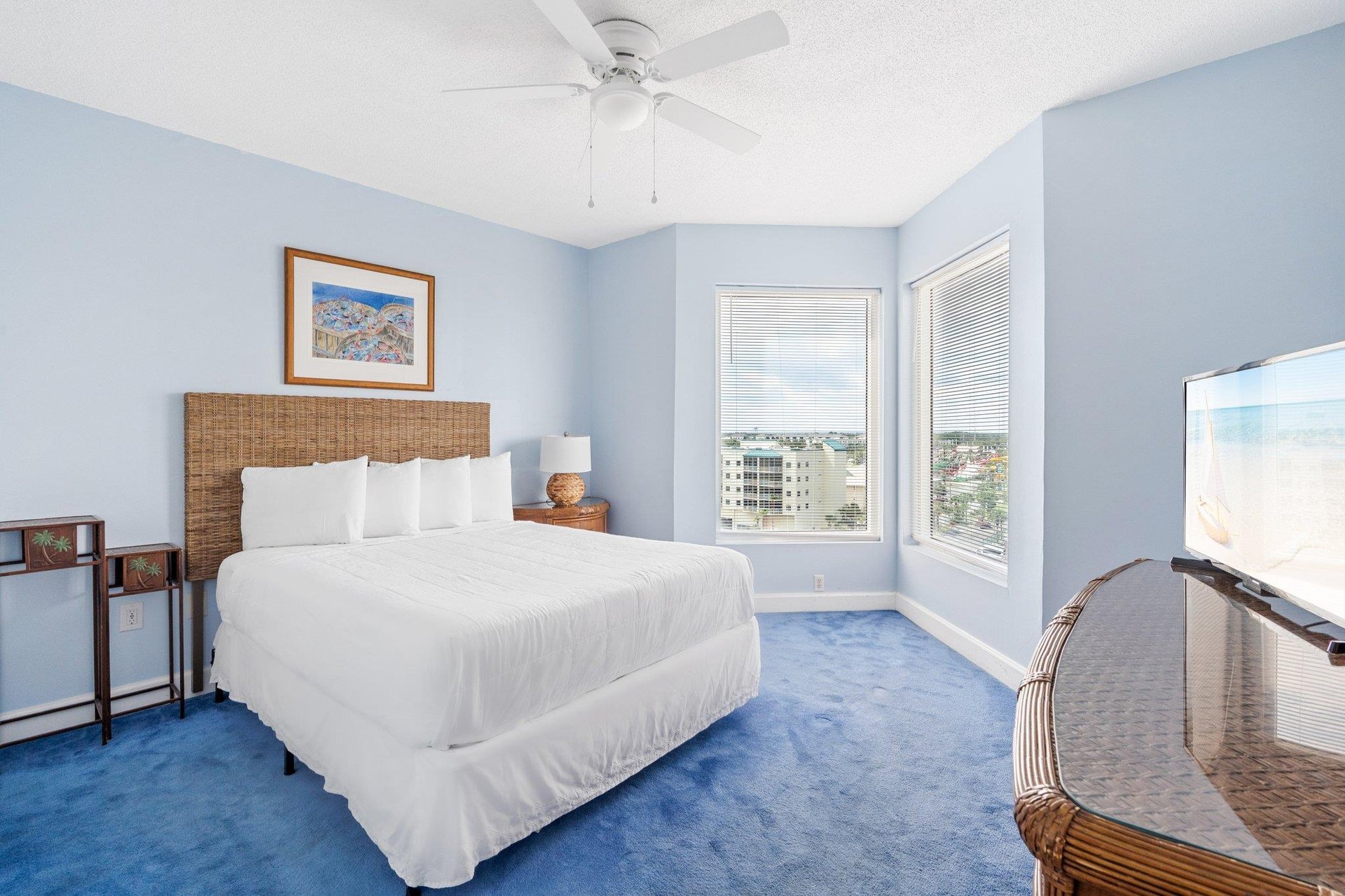 Bedroom 3 with Queen Bed