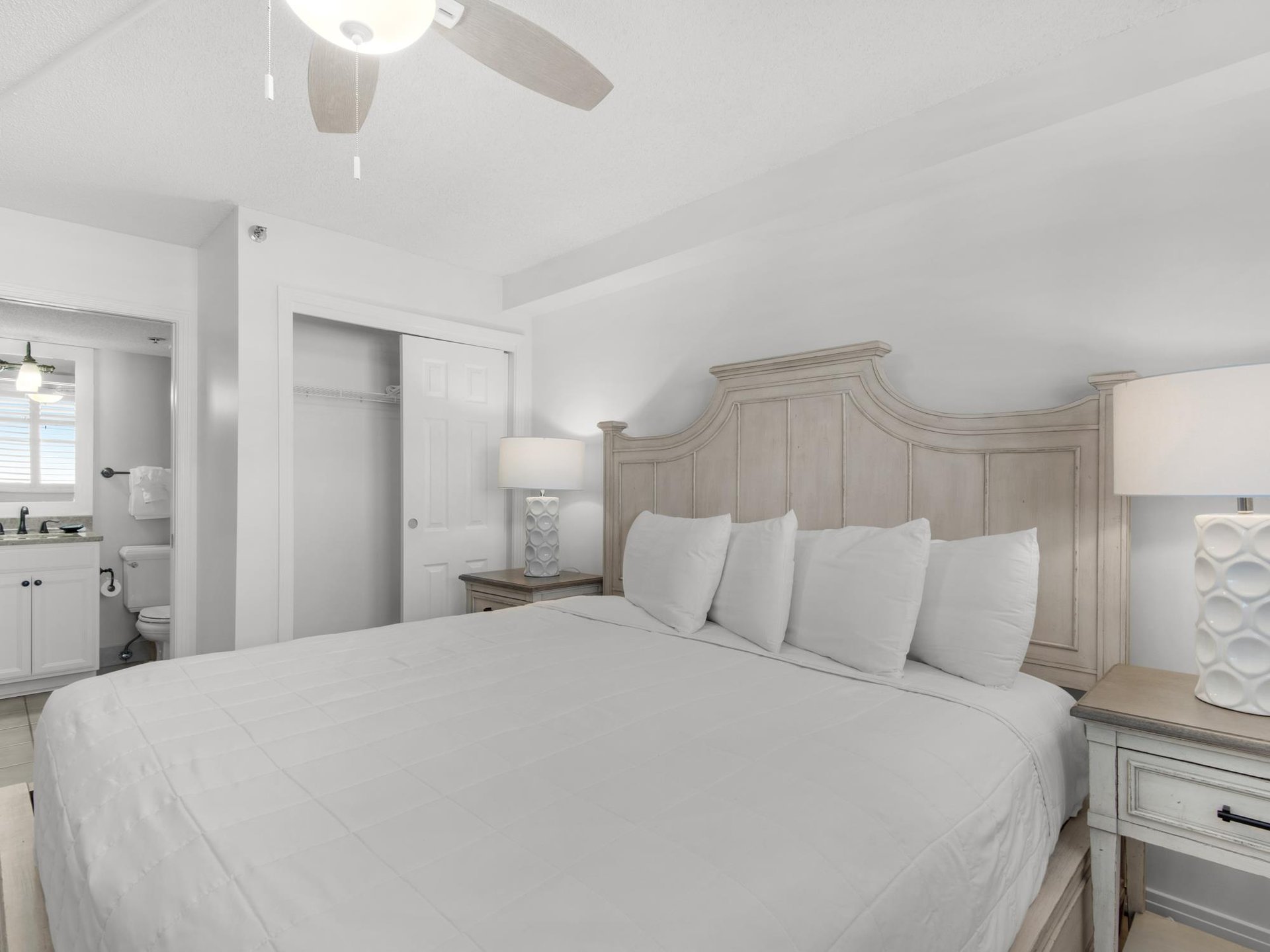 Bedroom 2 with King Bed