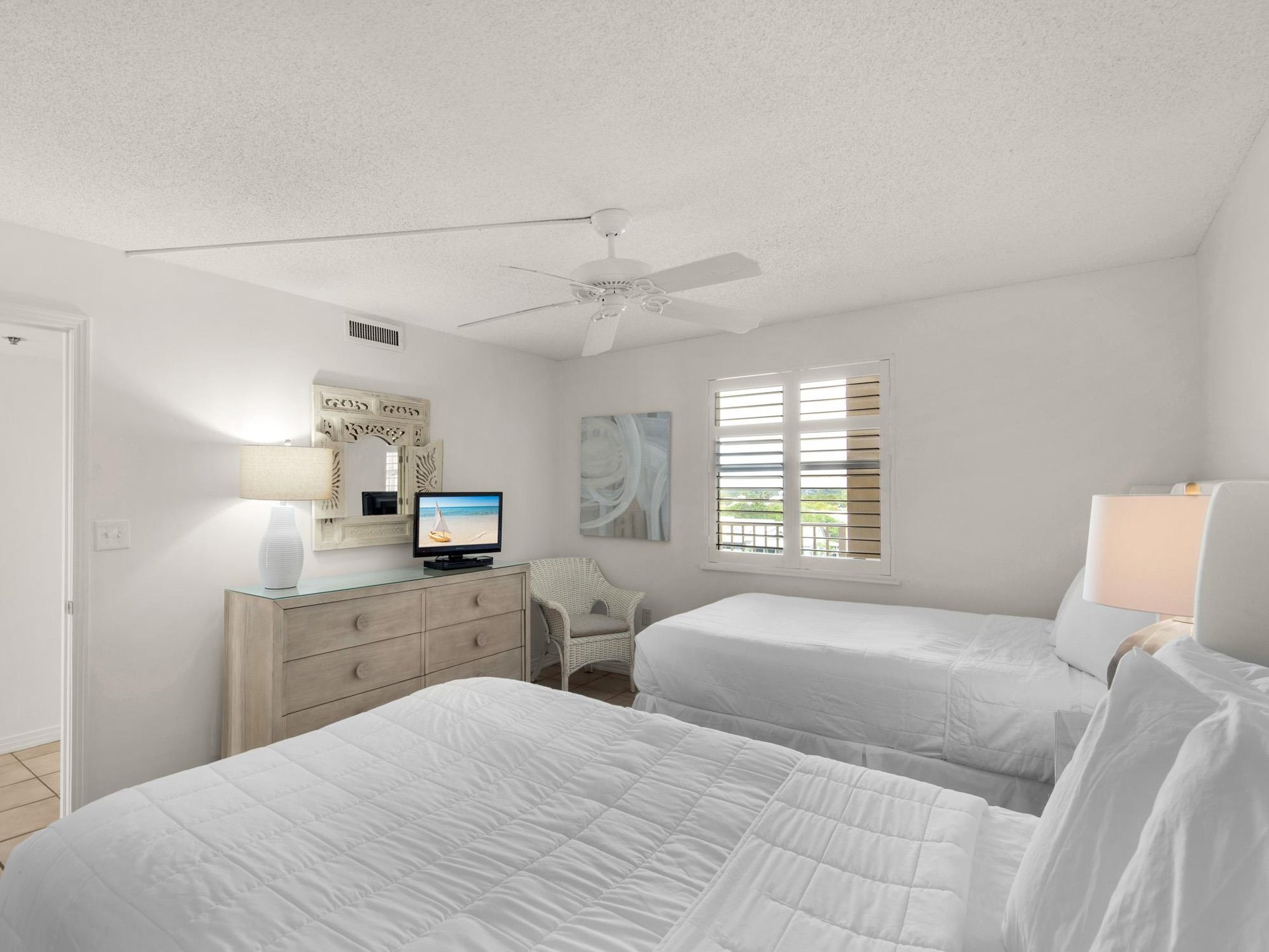 Bedroom 3 with Dresser and TV