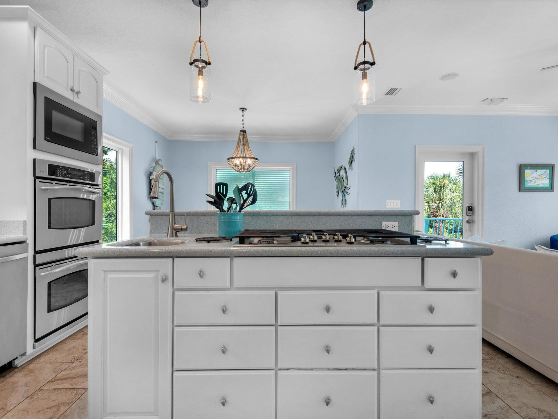 Kitchen Cooktop Island