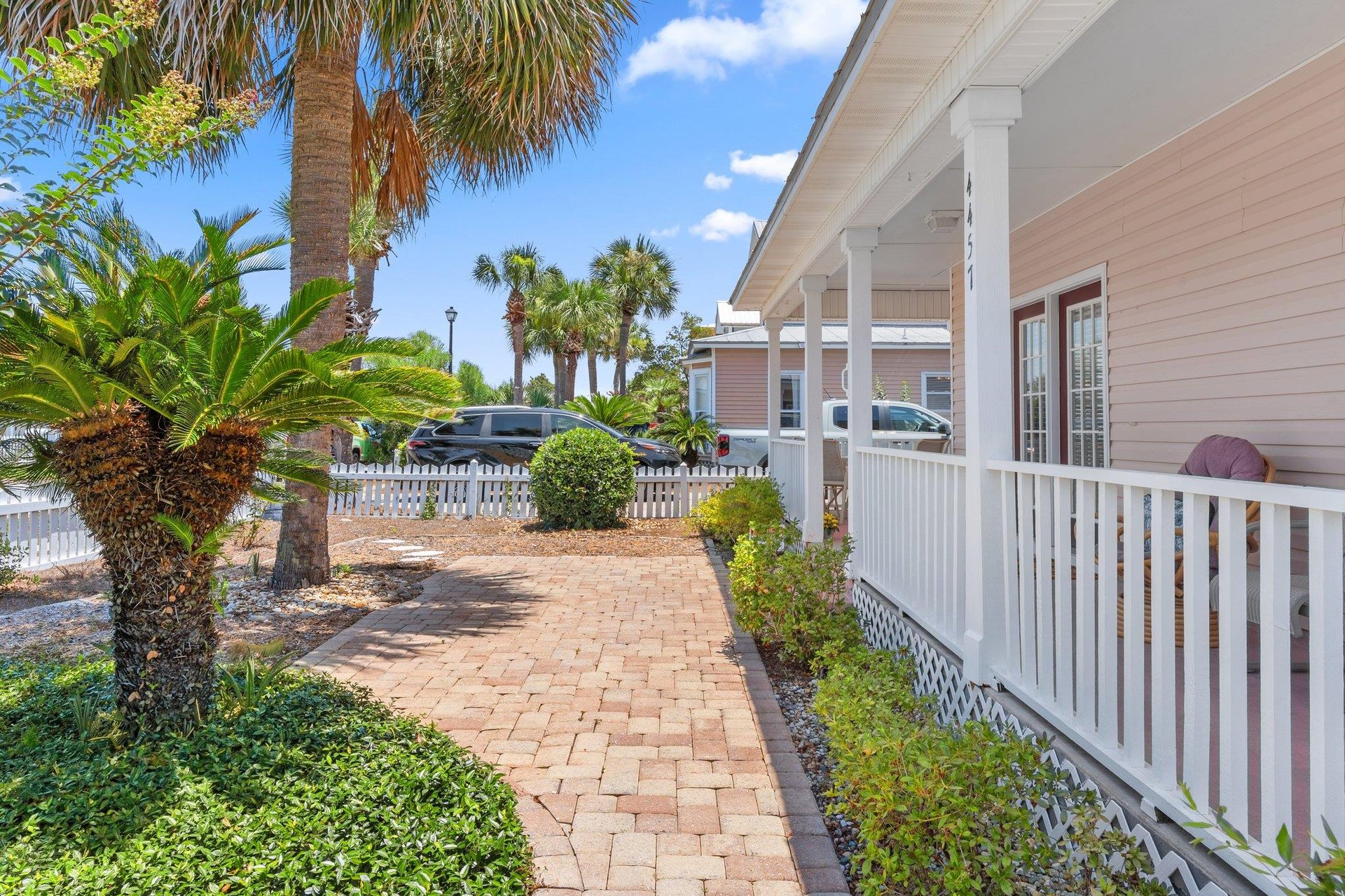 Nice Front Yard Area