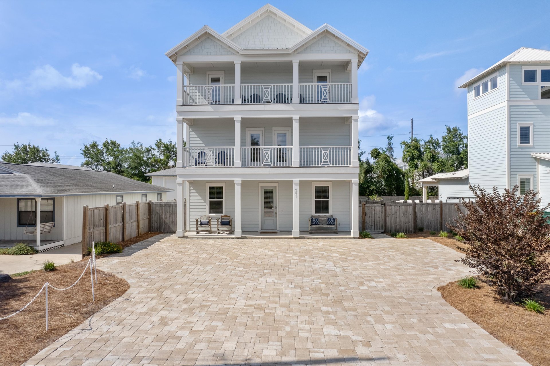 Large Home with plenty of Parking for 6