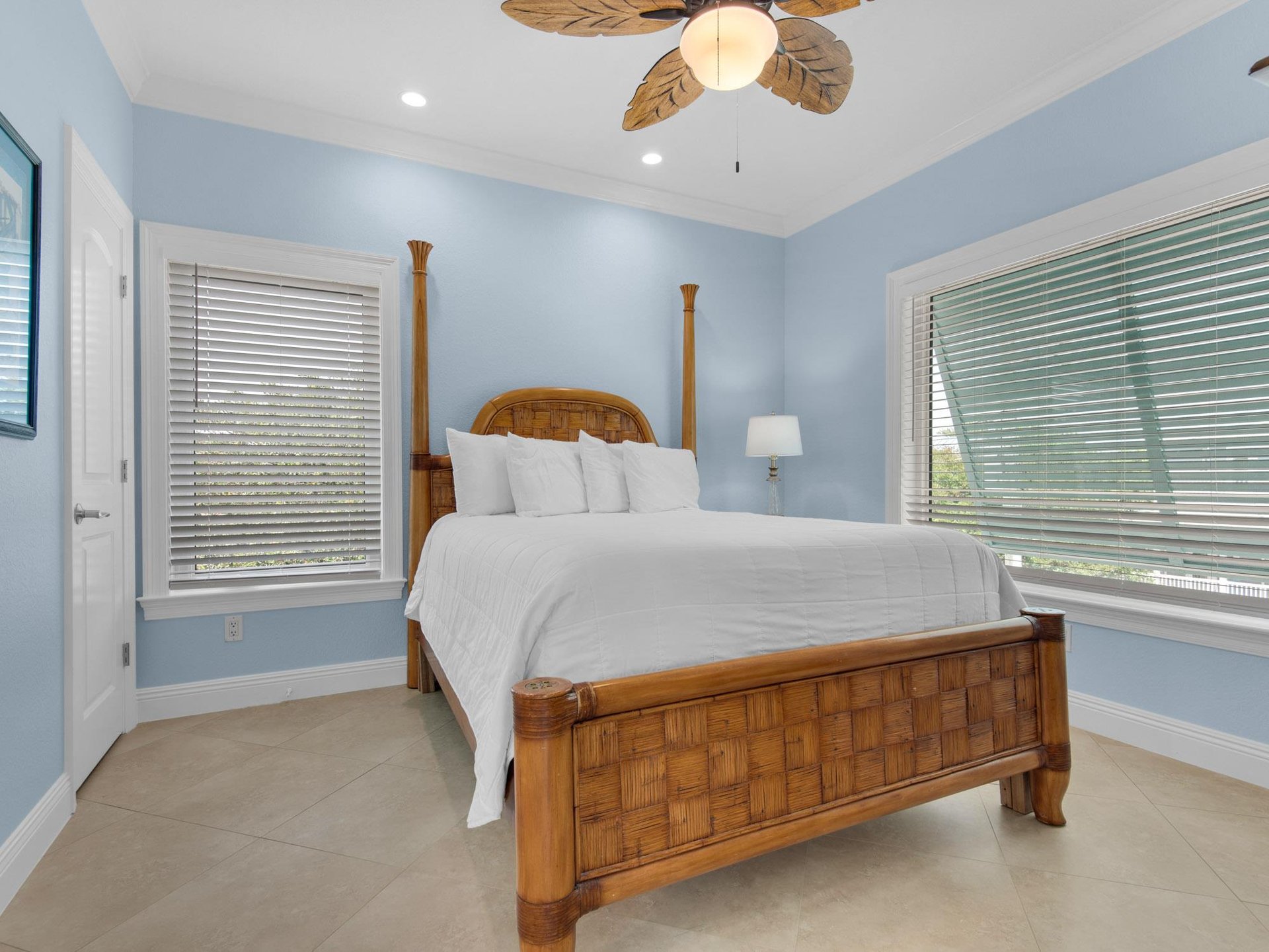 Bedroom 4   3rd Floor with Queen Bed