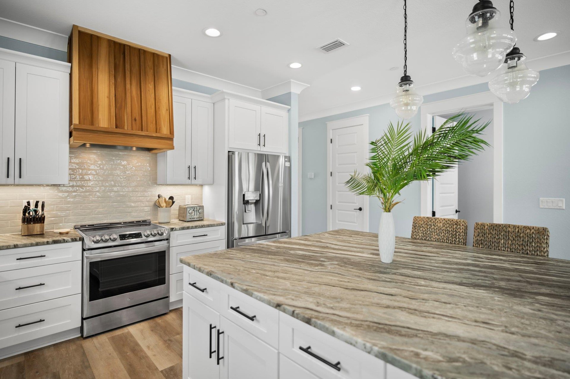 Beautifully Designed Kitchen