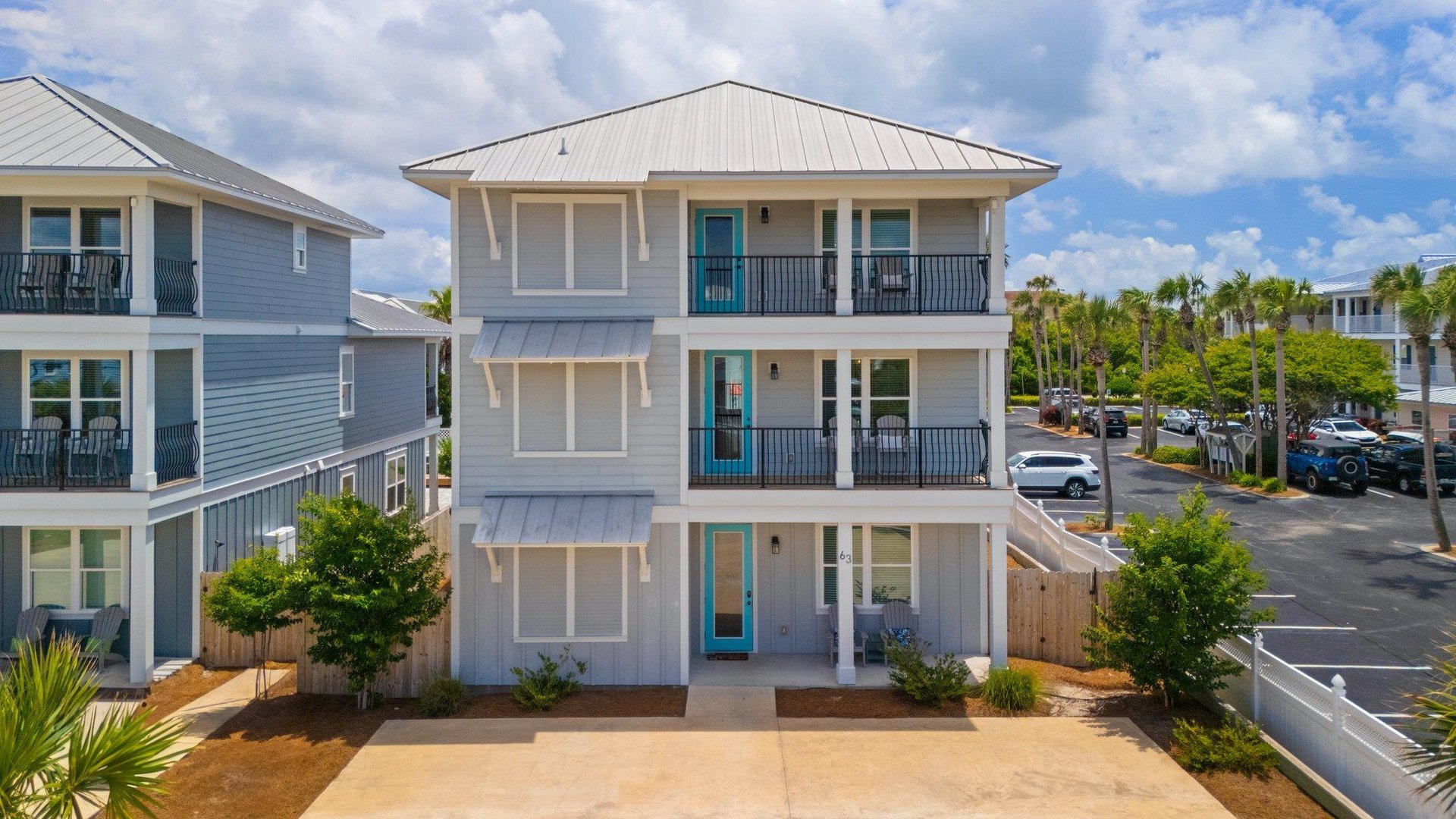 Coastal Cove with Parking for 7