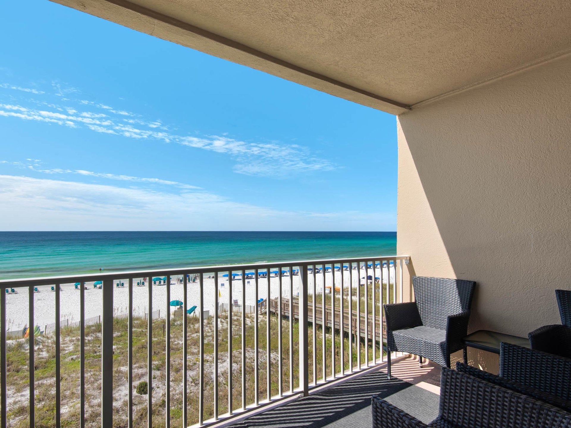 Large Gulf Front Private Balcony