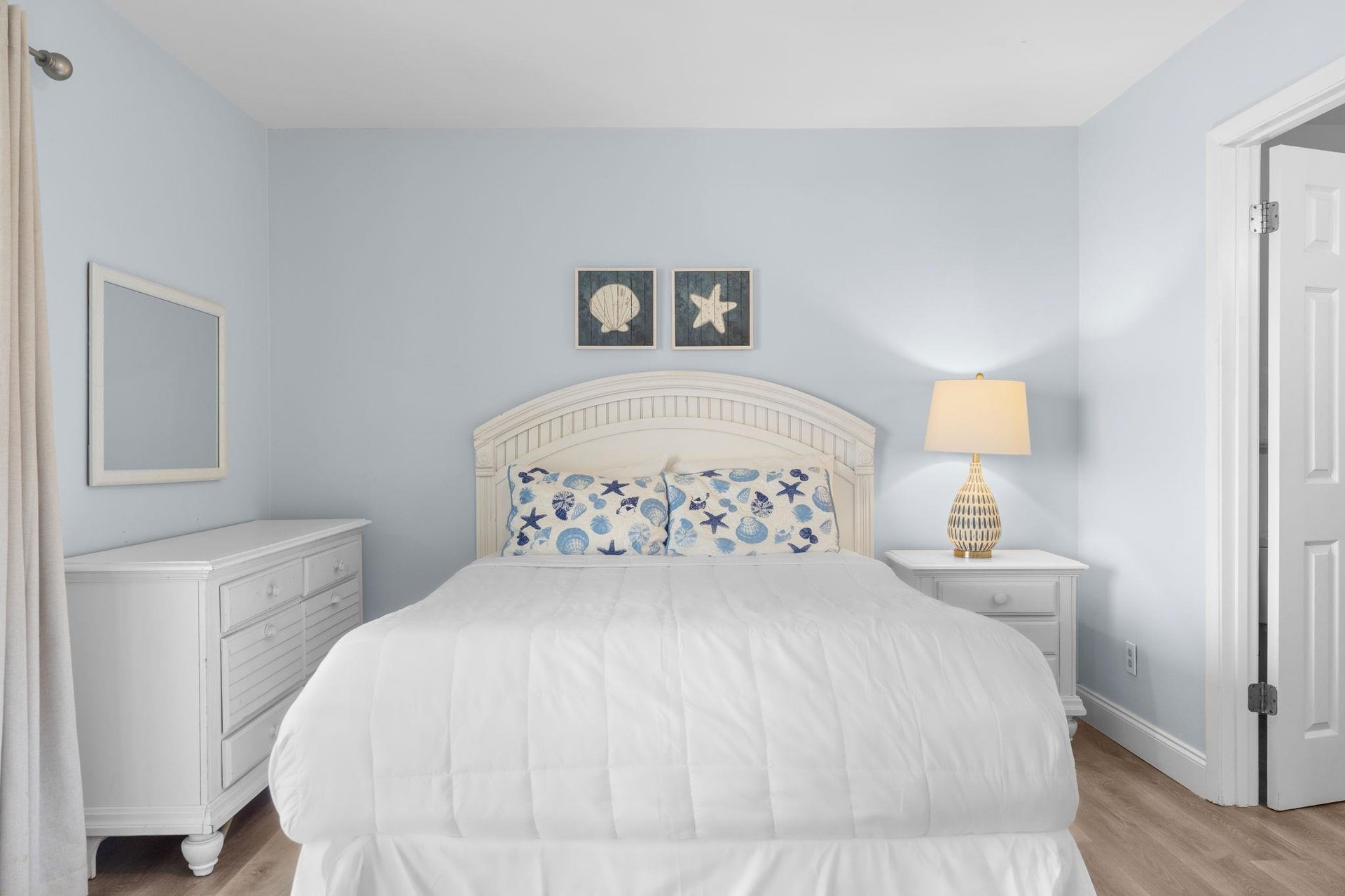 Queen Bed in Primary Bedroom