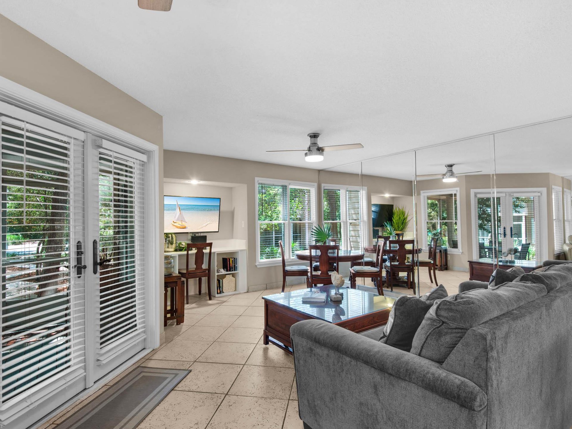 Bright, Open floor plan