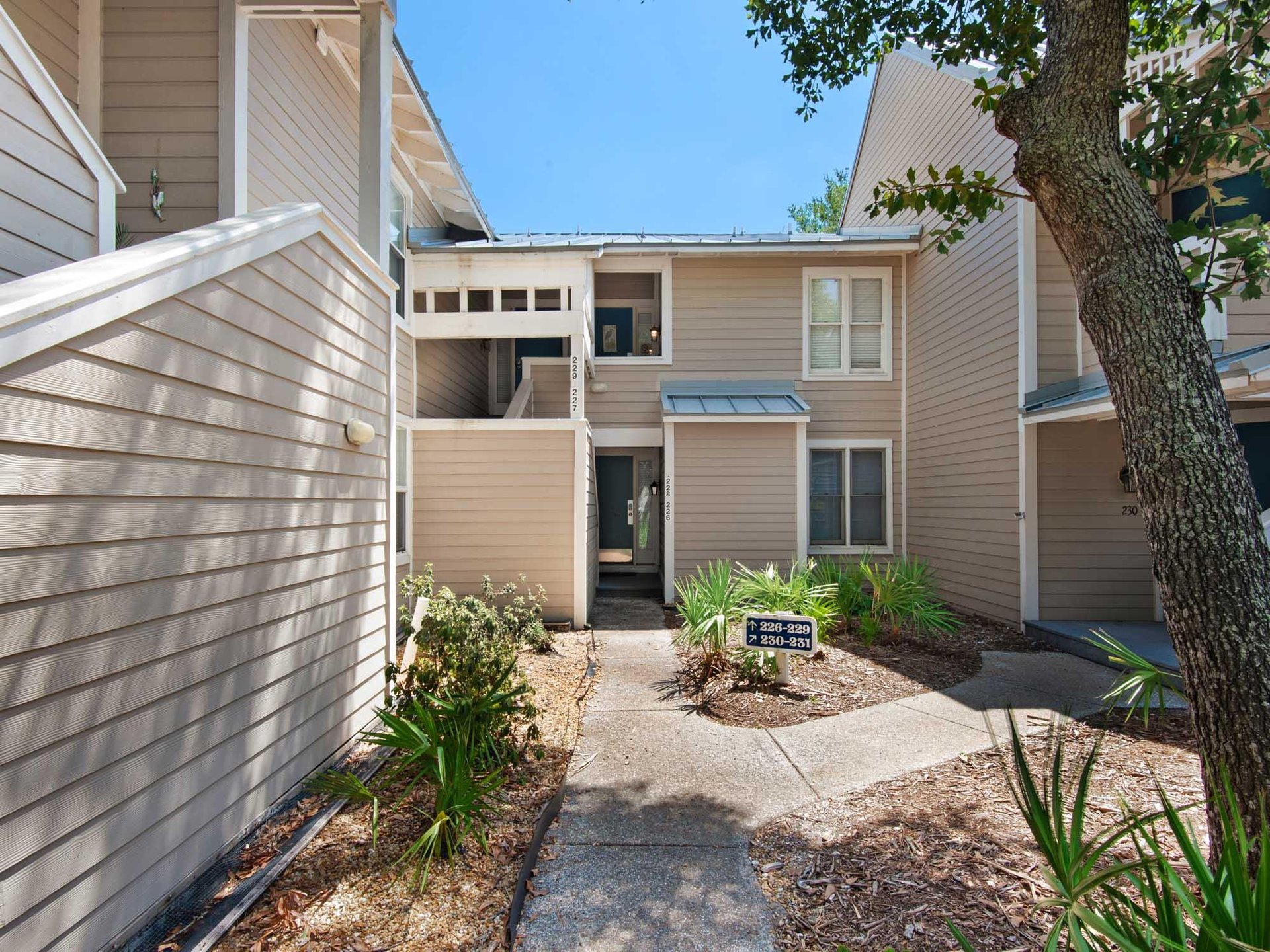 Entrance to Hidden Dunes Cottage 226