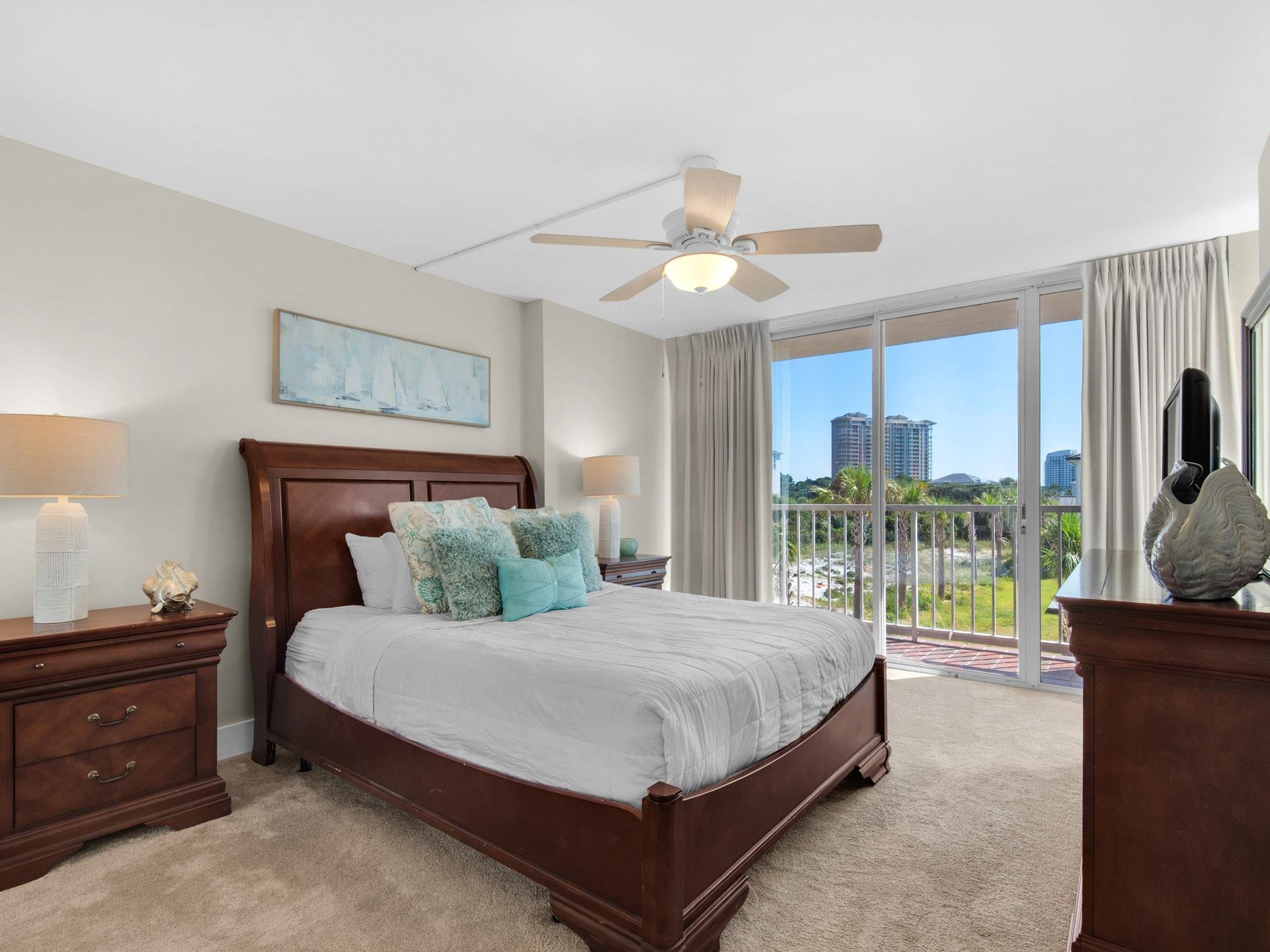 Guest Bedroom with Queen Bed