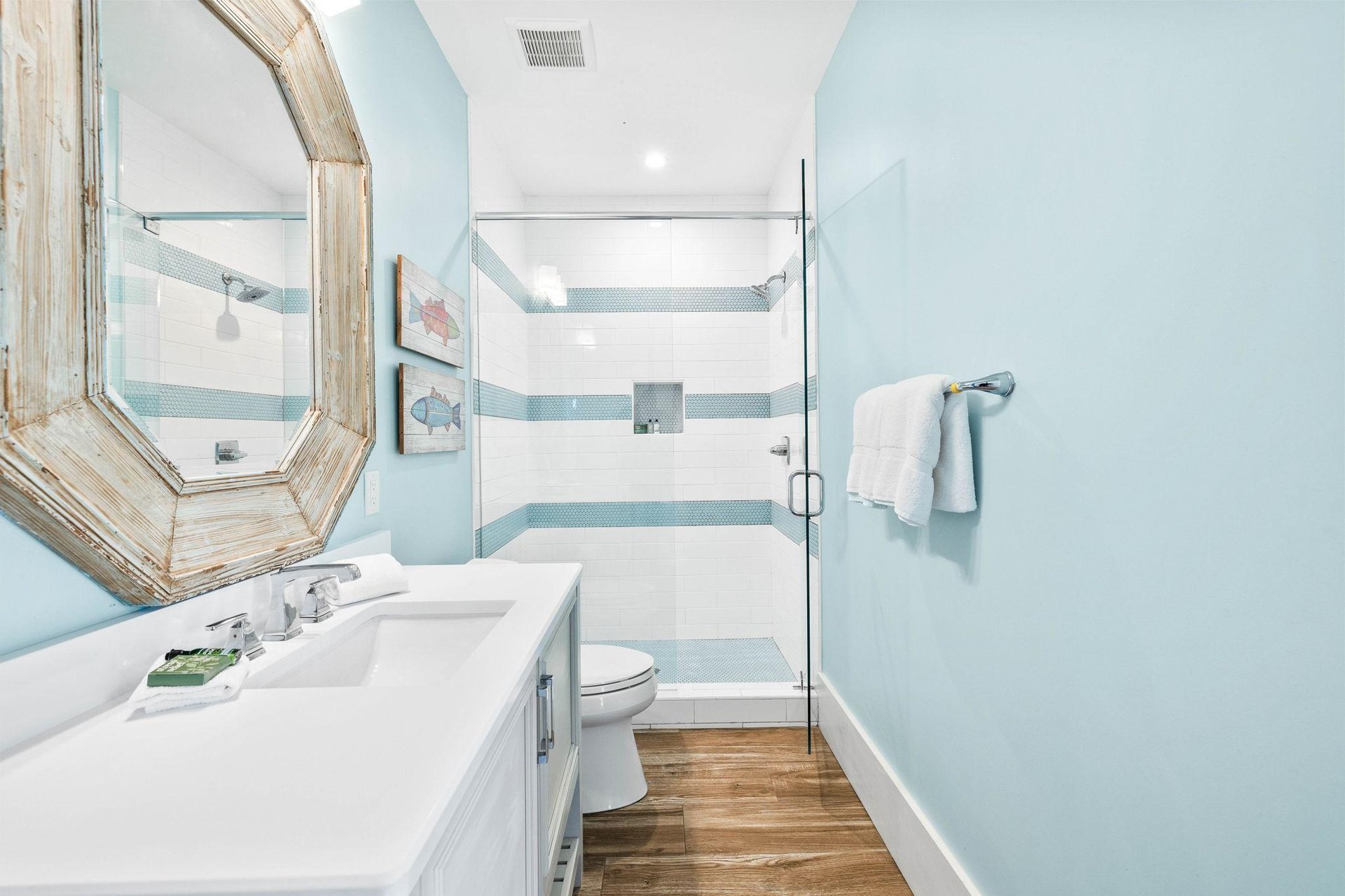 1st Floor Bathroom 2