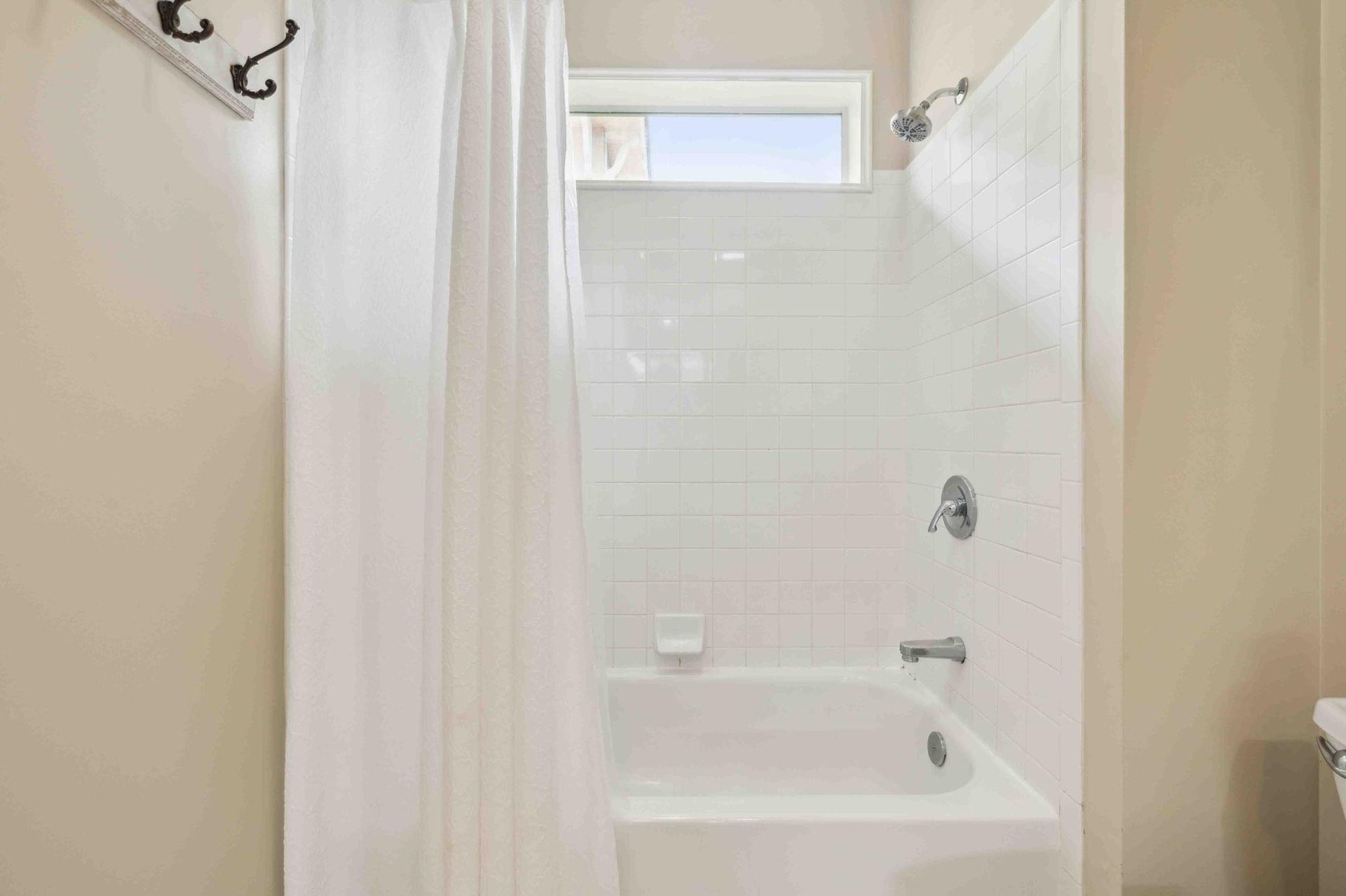 Shared Bathroom 3 with TubShower Mix