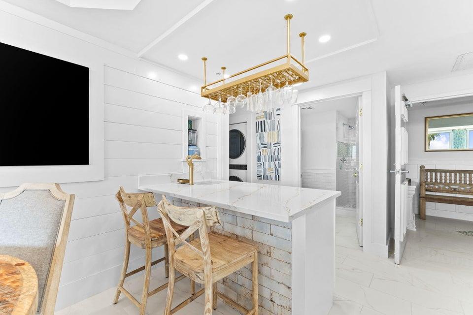 Wet Bar with Bar Seating