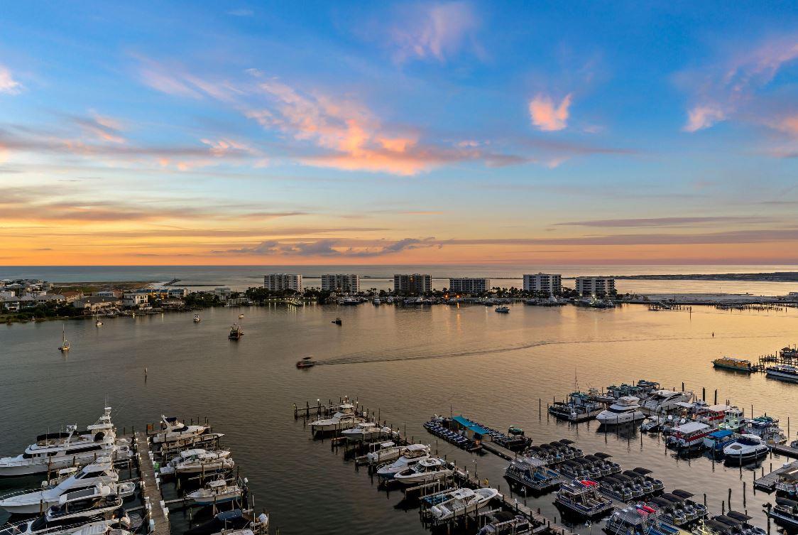For Sale Desitn Yacht Club