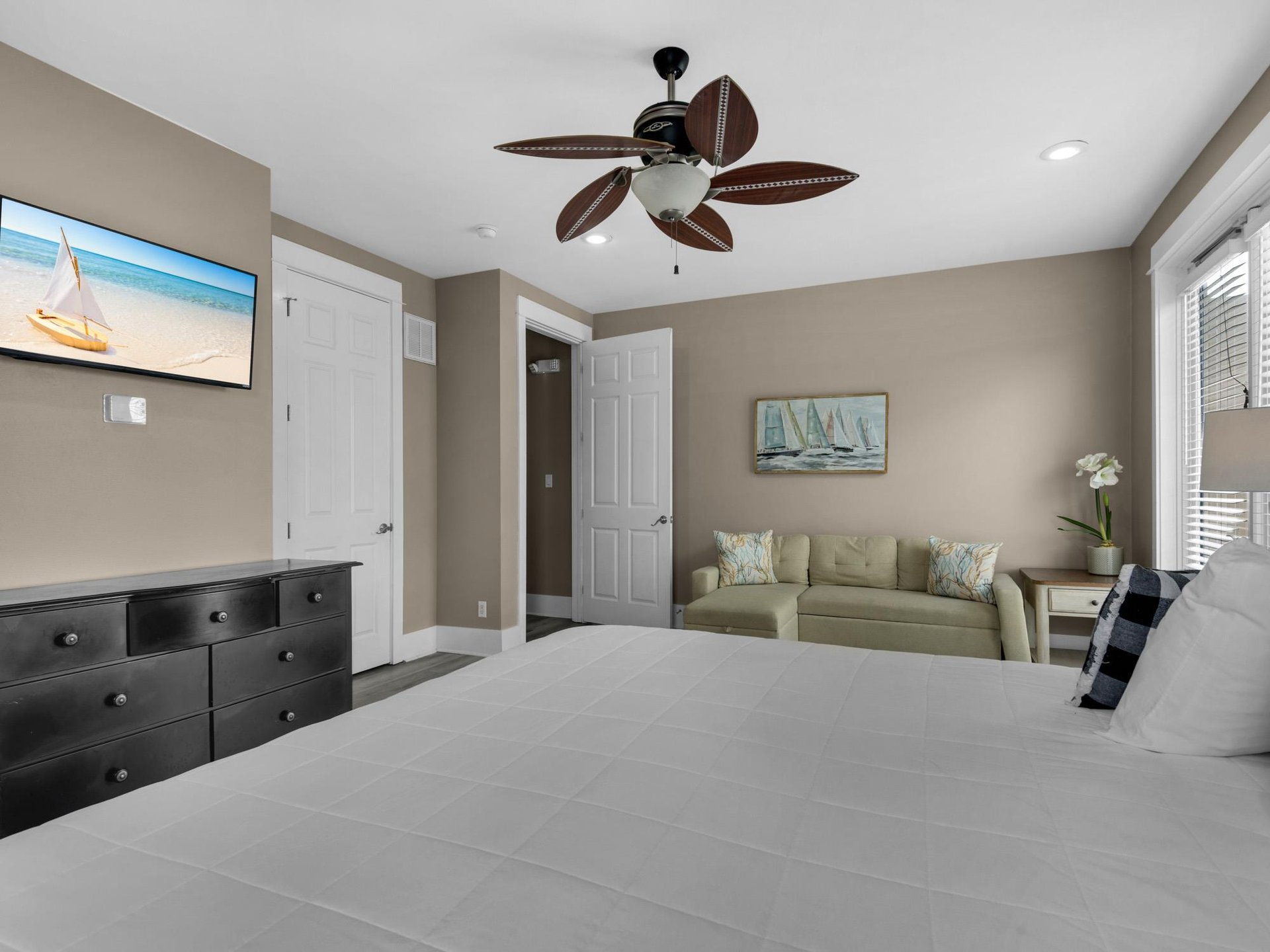 3rd Floor Bedroom 4 with En Suite