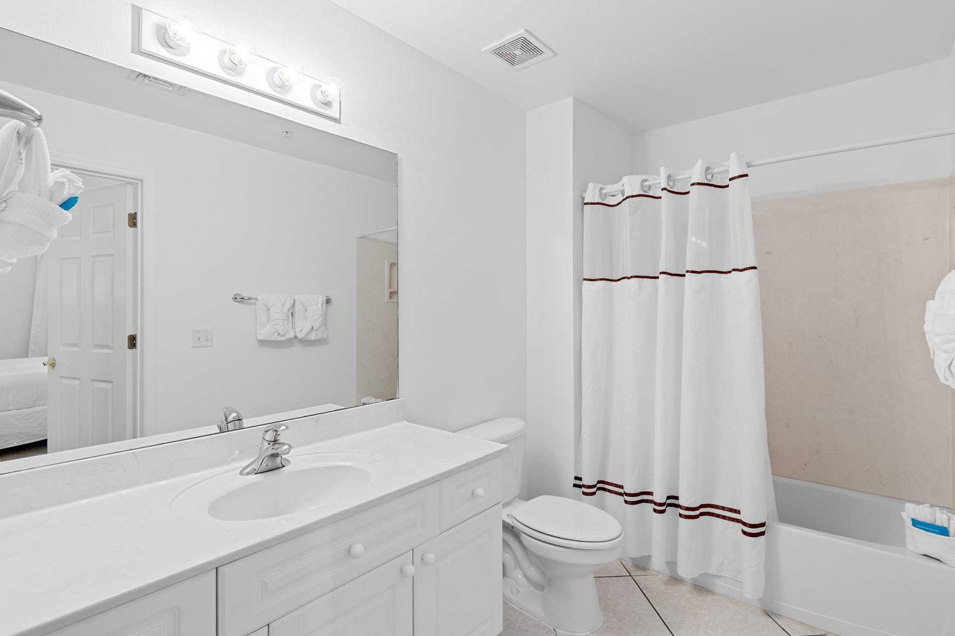 Bathroom 2 with Tub Shower Combo