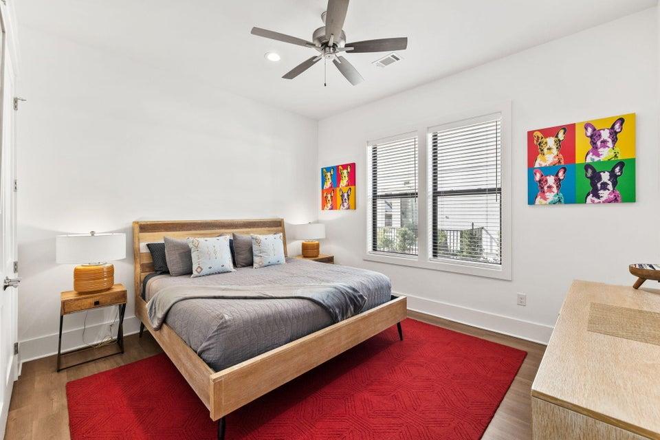 Bedroom 2 on 1st Floor with King