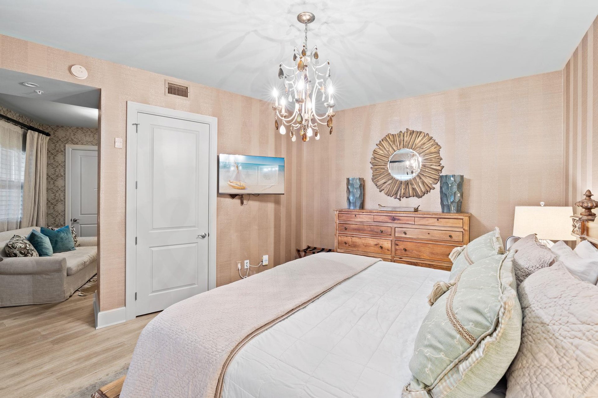 Bedroom 2 with Flat Screen TV