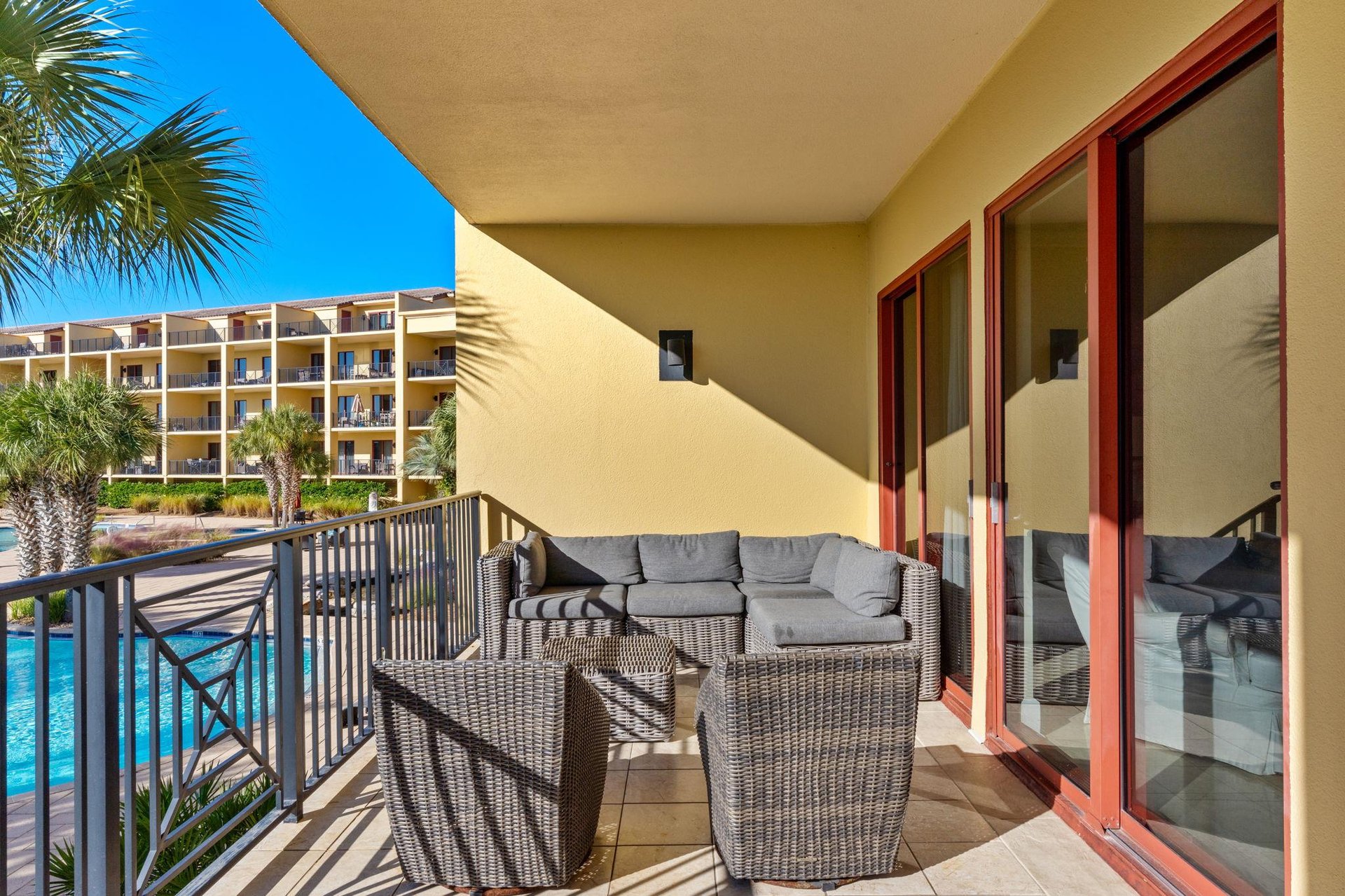 Relax in the Gulf Breeze from the Balcony