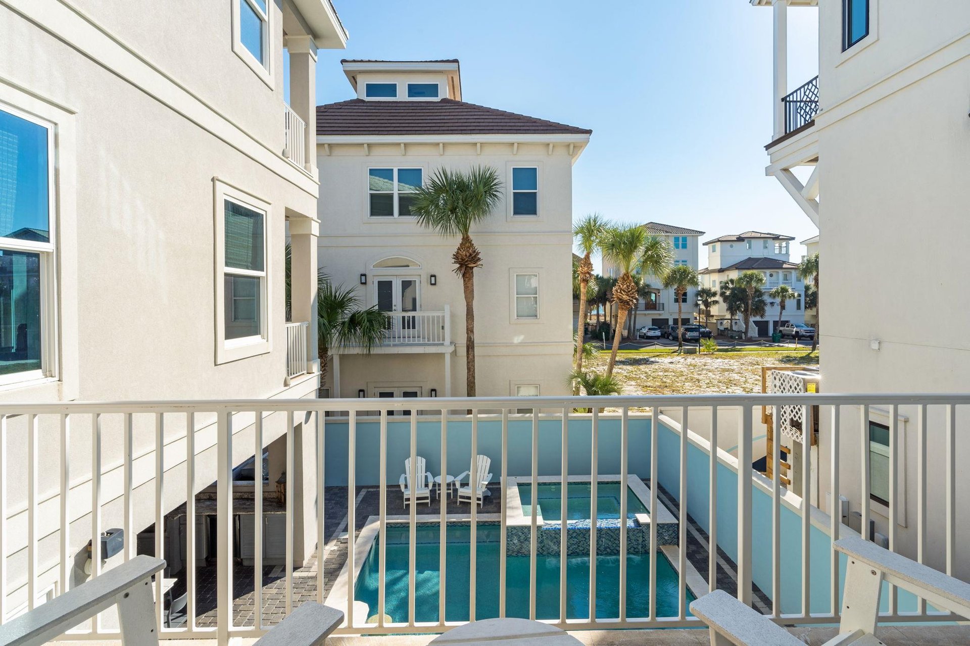 Balcony with PeekaBoo Gulf View