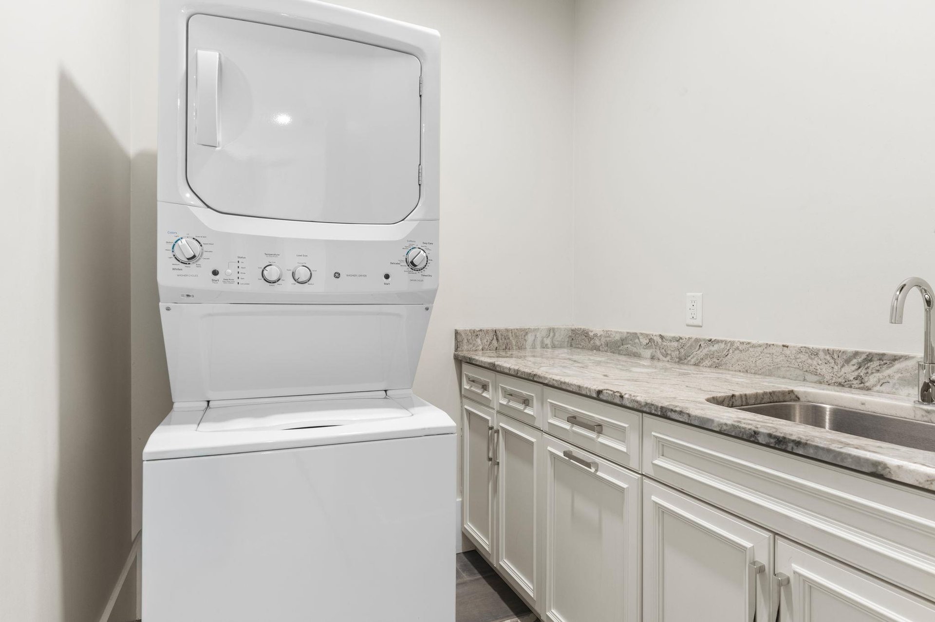 3rd Floor Laundry Room