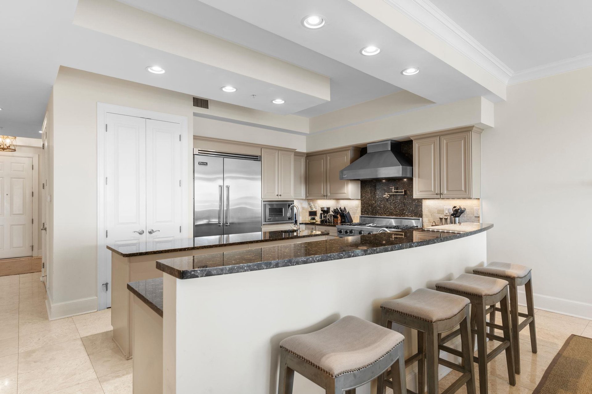 Additional Seating at Kitchen Bar