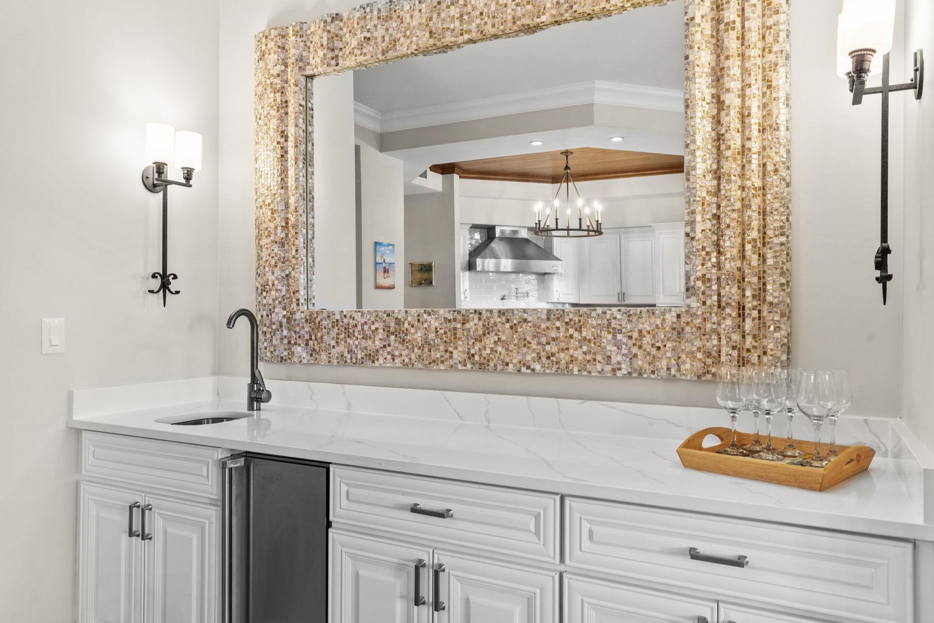 Wet Bar with Stand Alone Ice Maker