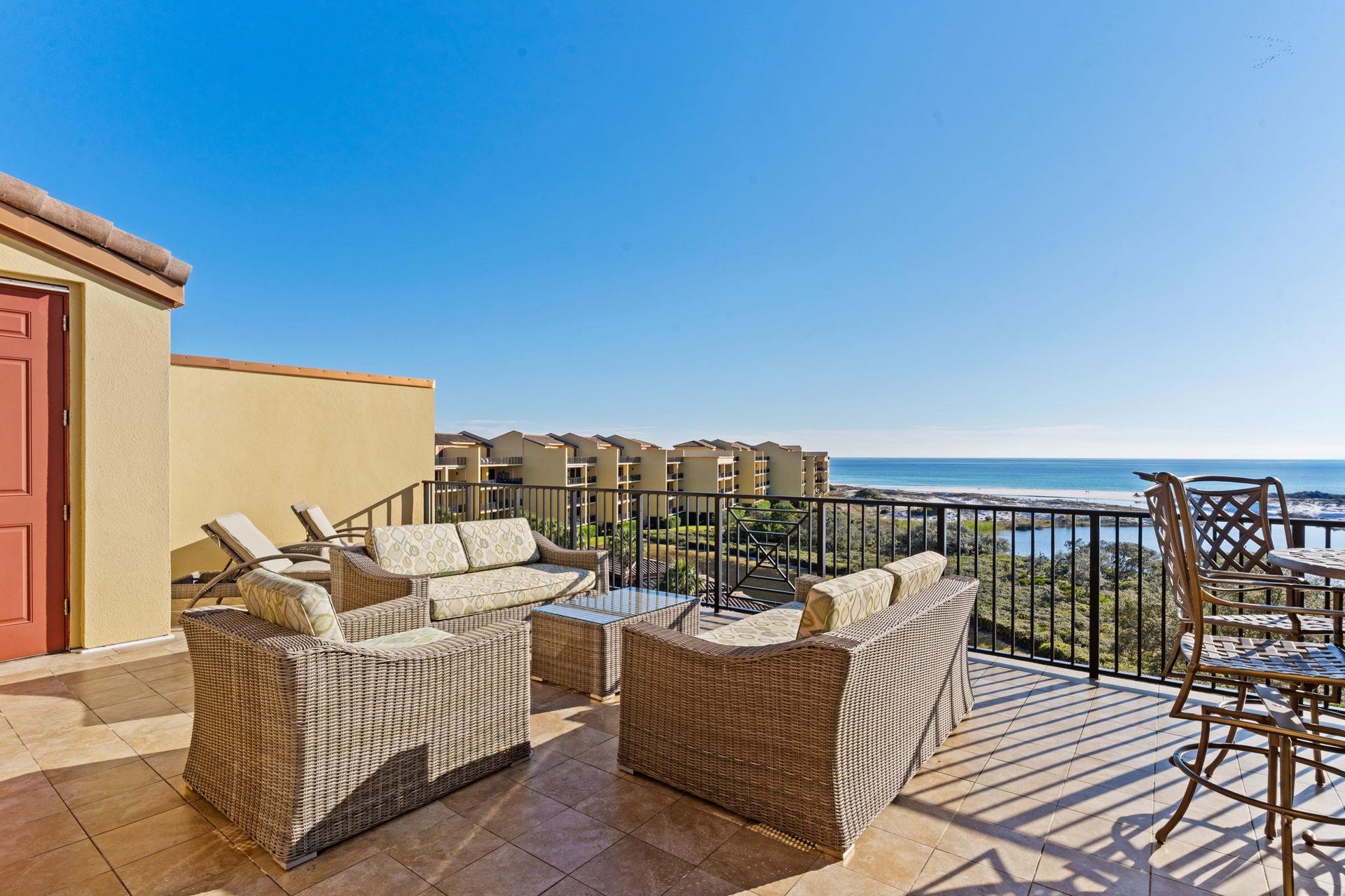 Relax on your Private 2nd Floor Terrace