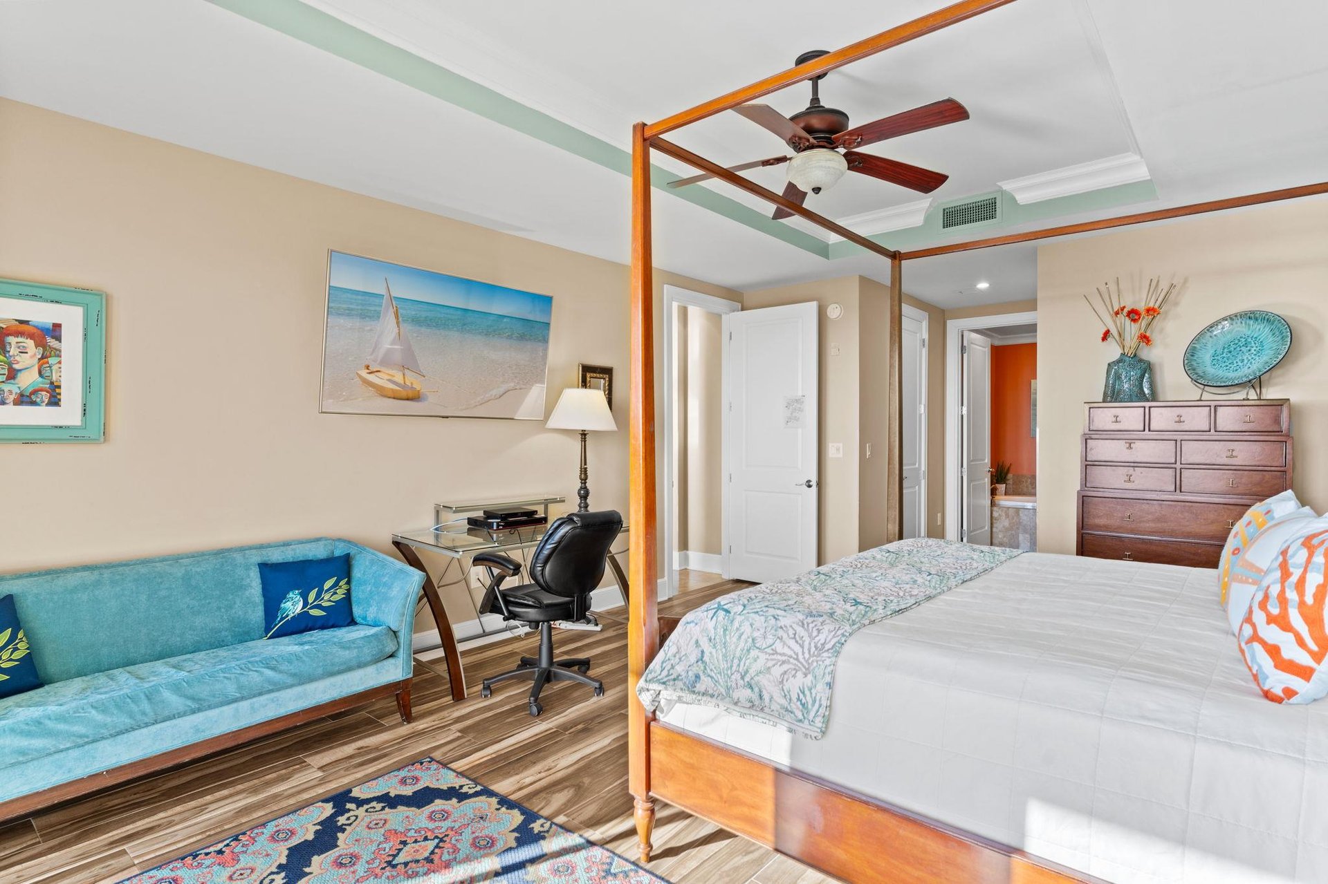 Bedroom 2 with King Bed