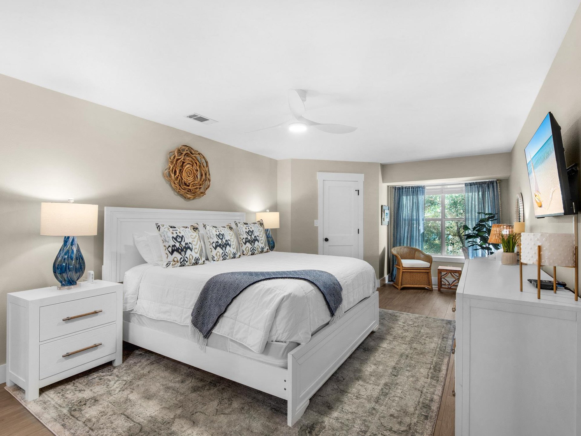 Bedroom 1 with King Bed