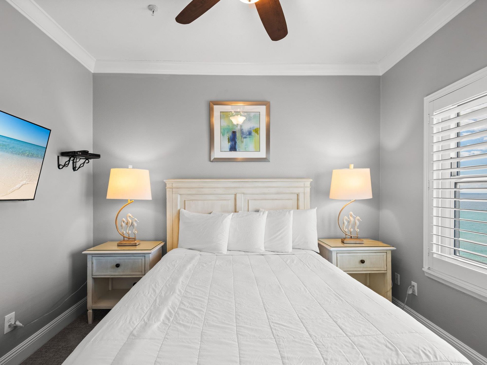 Bedroom 2 with Queen Bed 2nd fl