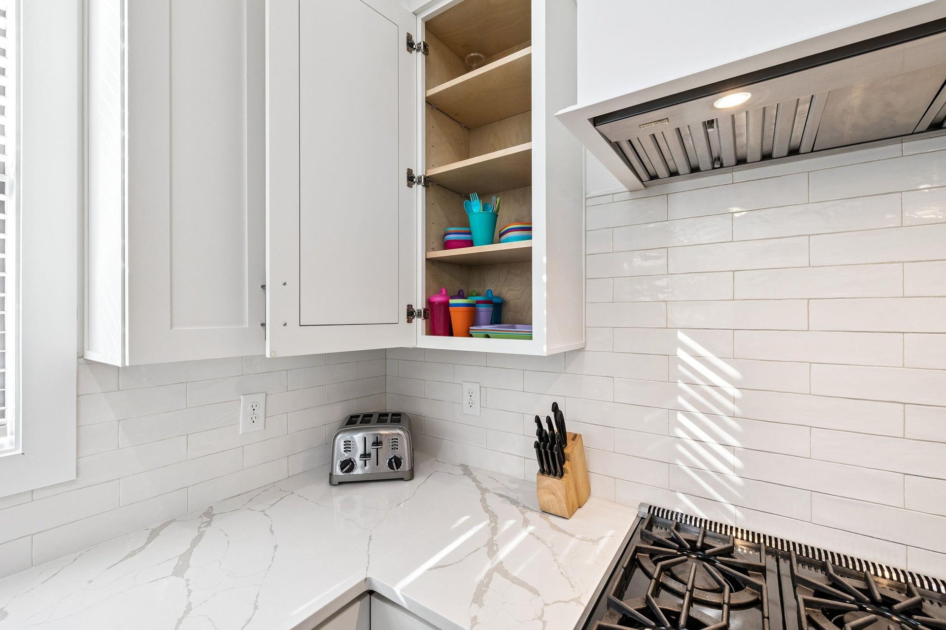 Enjoy plasticware for the kids