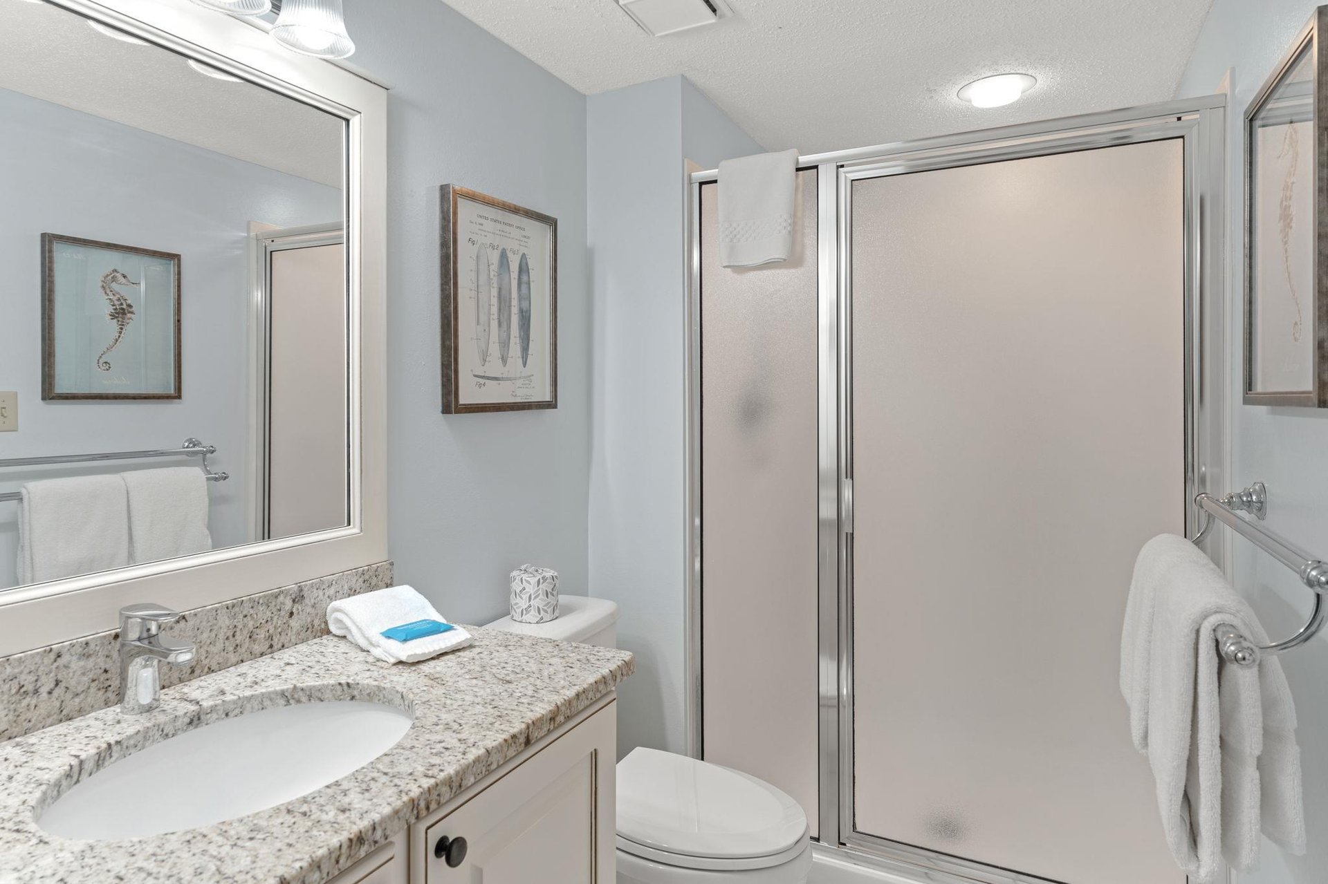 Bathroom 2 with Tub and Shower combo
