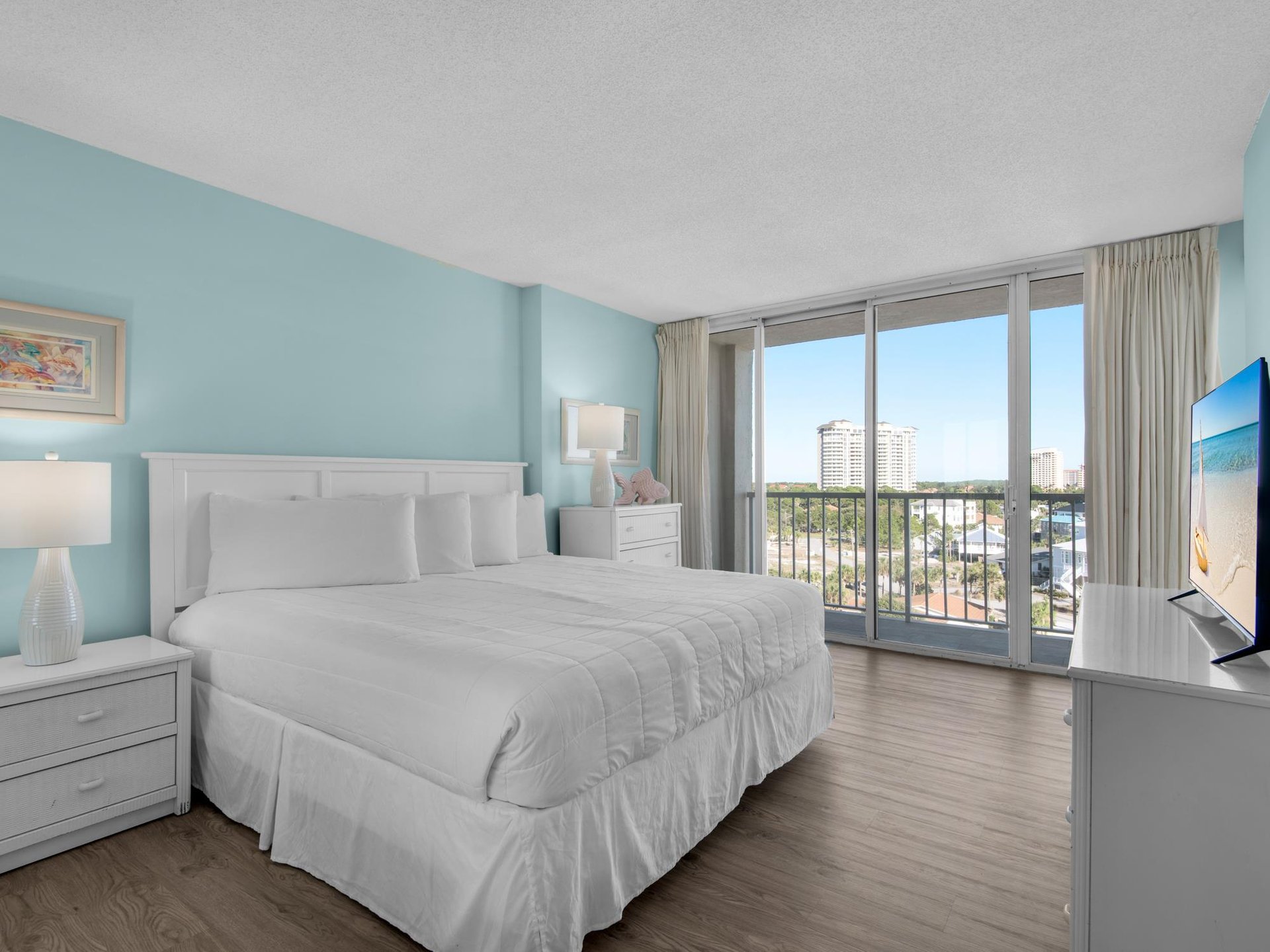 Bedroom 2 with King Bed