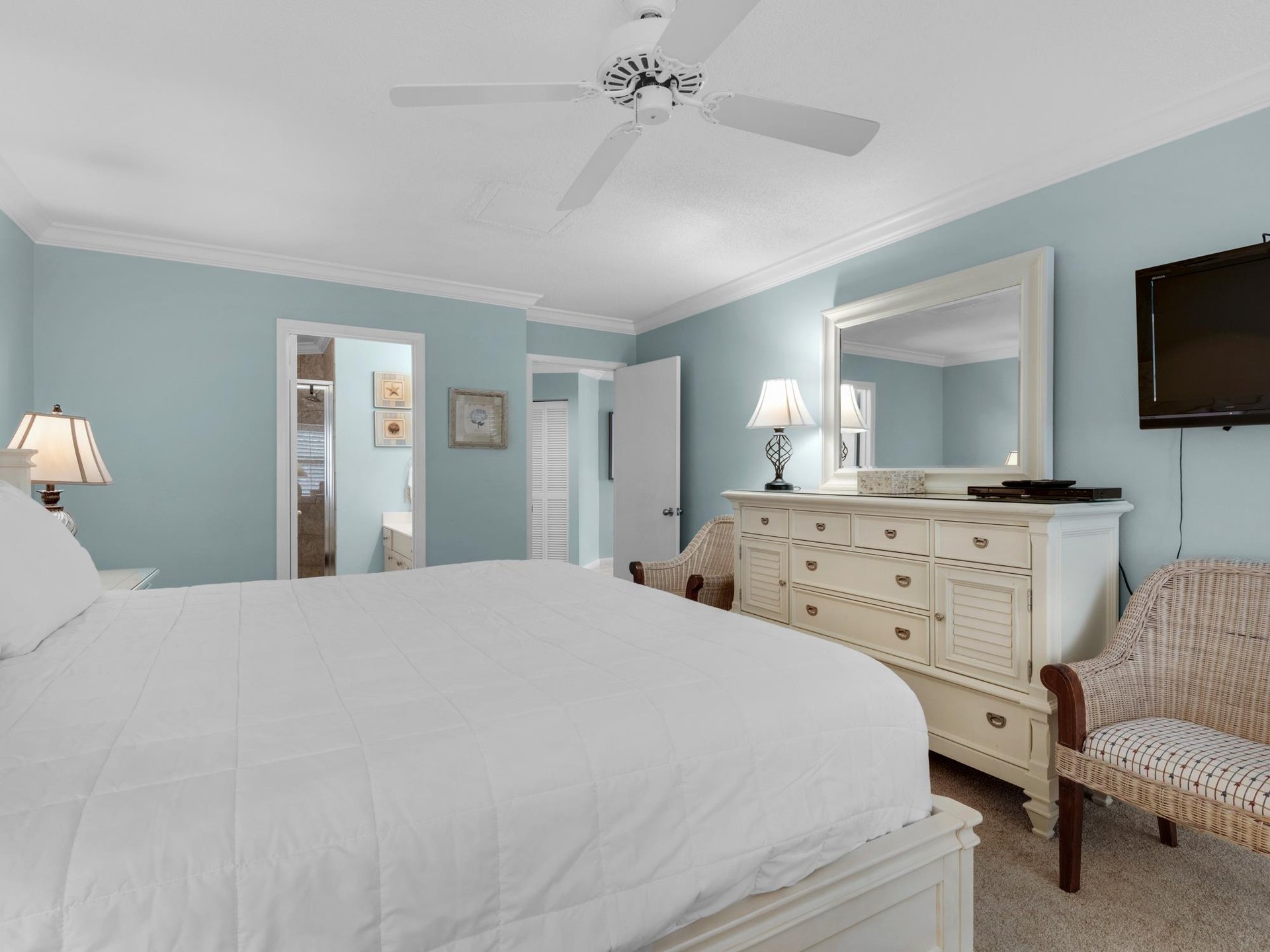 En Suite Bath In Bedroom1